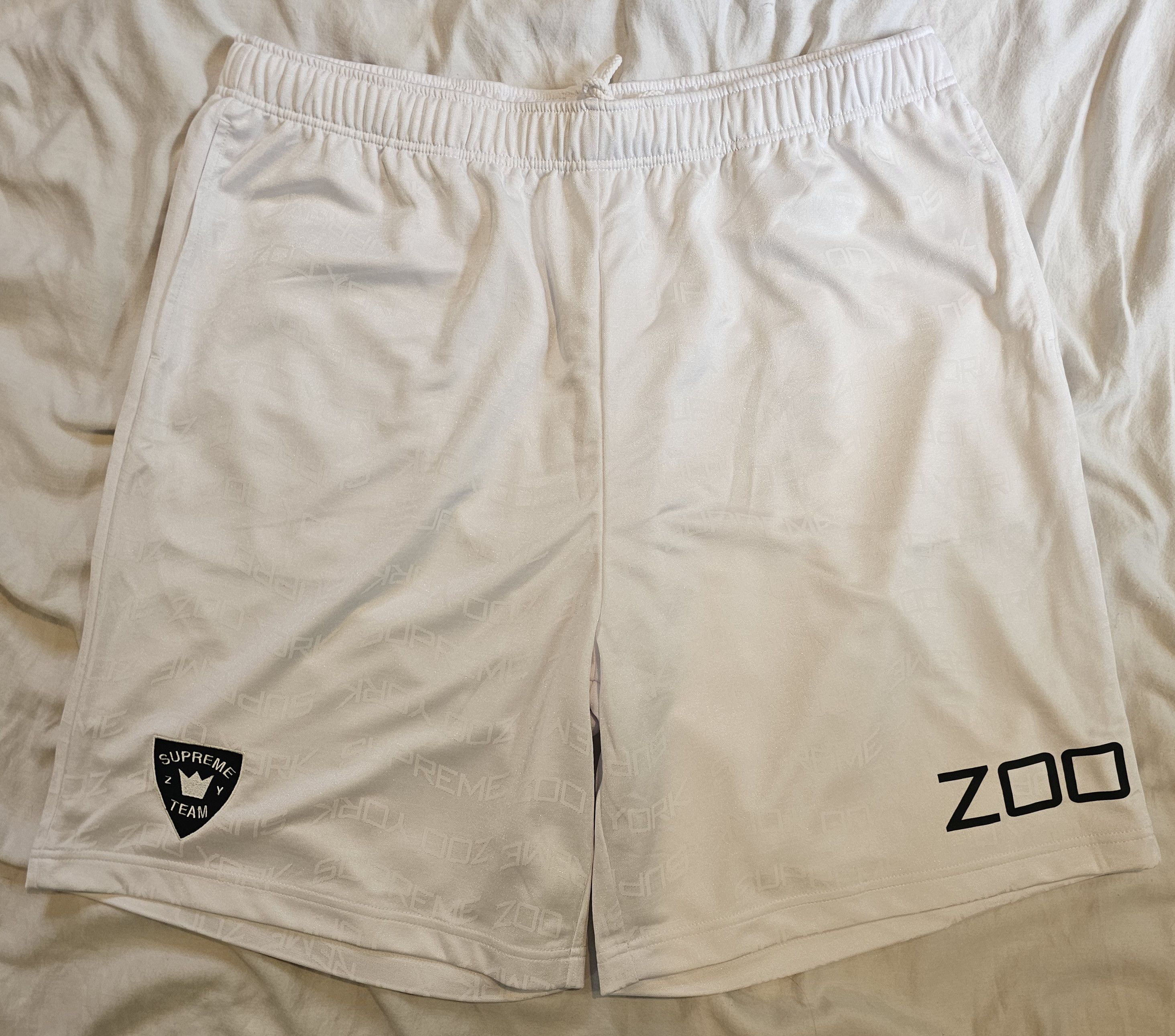Supreme SUPREME ZOO YORK SOCCER SHORT WHITE Size US 34 / EU 50 - 1 Thumbnail