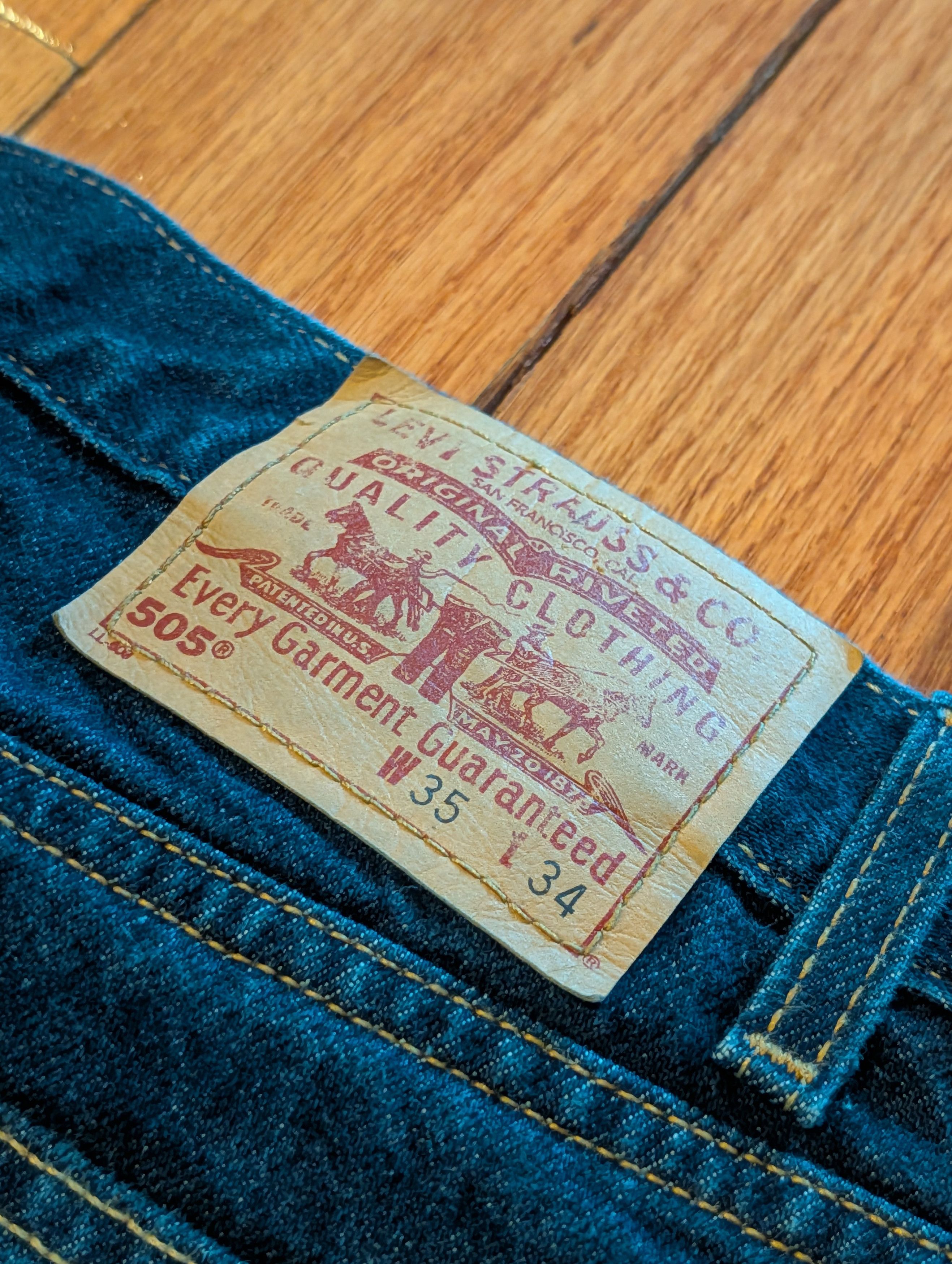 Levi's VTG Levi's 505 Regular Fit Straight Denim Jeans Men's 35x34 Size US 35 - 2 Thumbnail