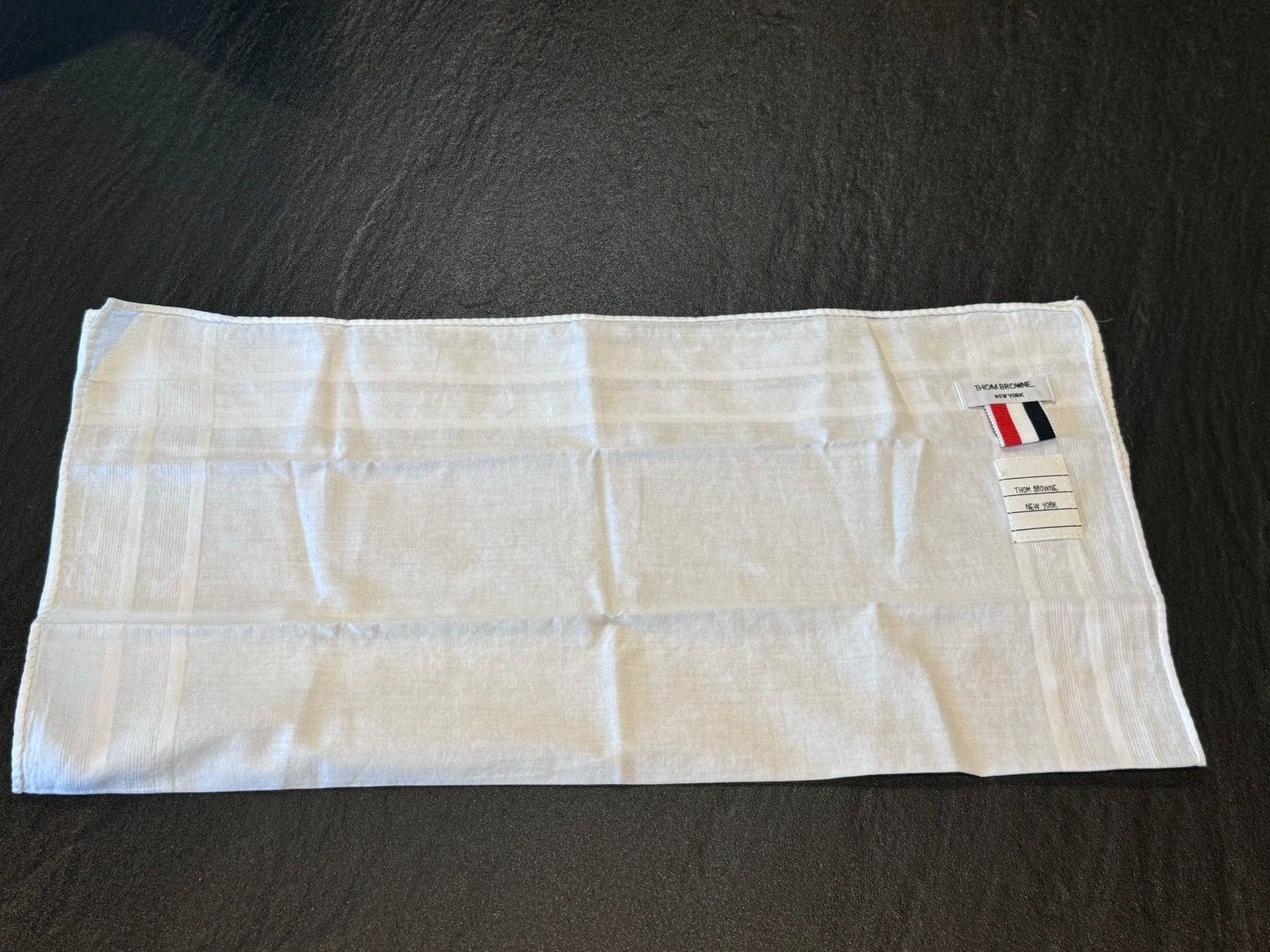 Thom Browne Thom Browne Classic White 3-Color Logo Pocket Square Size ONE SIZE - 3 Thumbnail