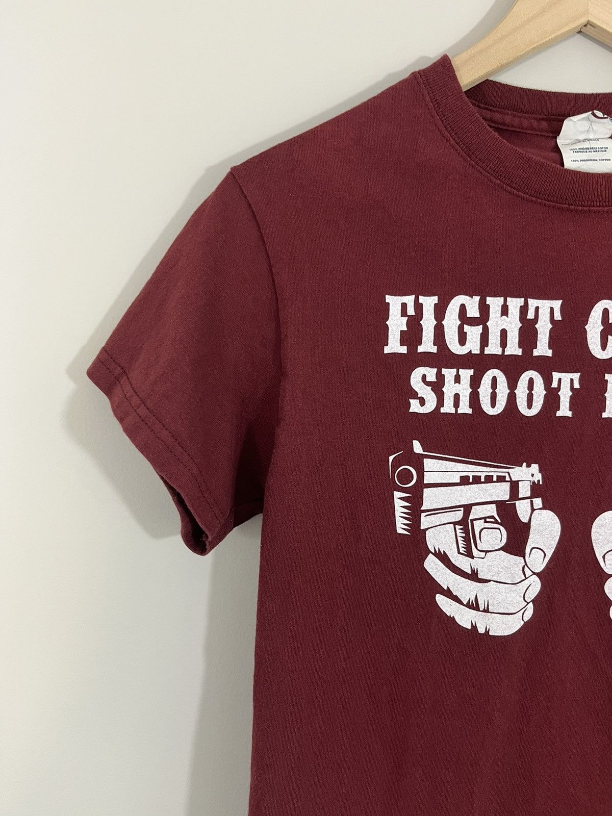 Vintage Fight Crime Gun Pistol Graphic Tee Size US S / EU 44-46 / 1 - 6 Thumbnail