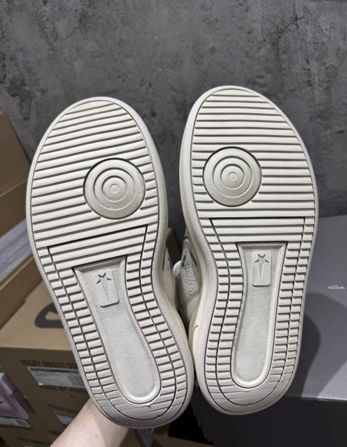 Rick Owens Converse x Rick Owens DRKSHDW TURBOWPN Mid 172343C K37 Size US 7.5 / EU 40-41 - 5 Thumbnail