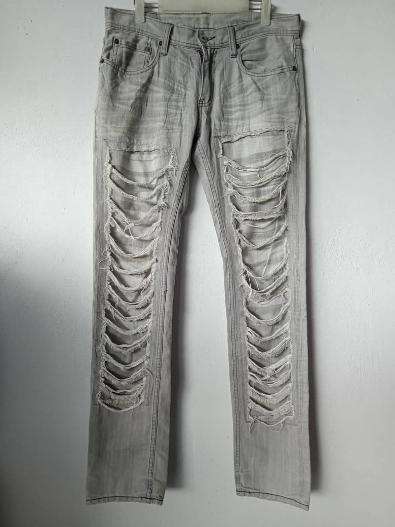 Japanese Brand Vintage Smoke Distressed Ripped Patchwork Ripped Slim Denim Size US 32 / EU 48 - 1 Thumbnail