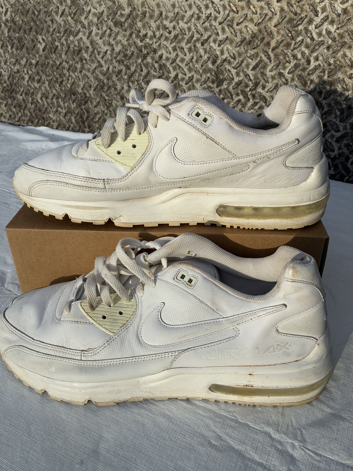 Nike NIke Air Max Wright Running Shoes Triple White Mens Size 13 Size US 13 / EU 46 - 2 Thumbnail
