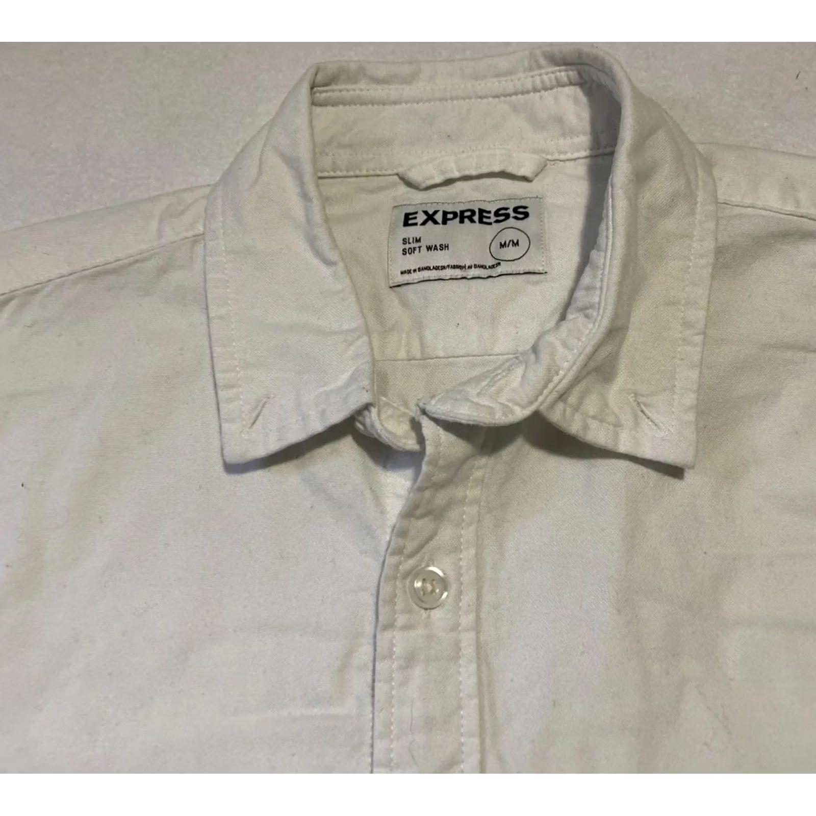 Express Express Dress Shirt Men 15-15.5 Med Regular White Spotted Long Sleeve Button Cotton 100% Collared Buttoned Shirt Mens Size 40R - 4 Thumbnail