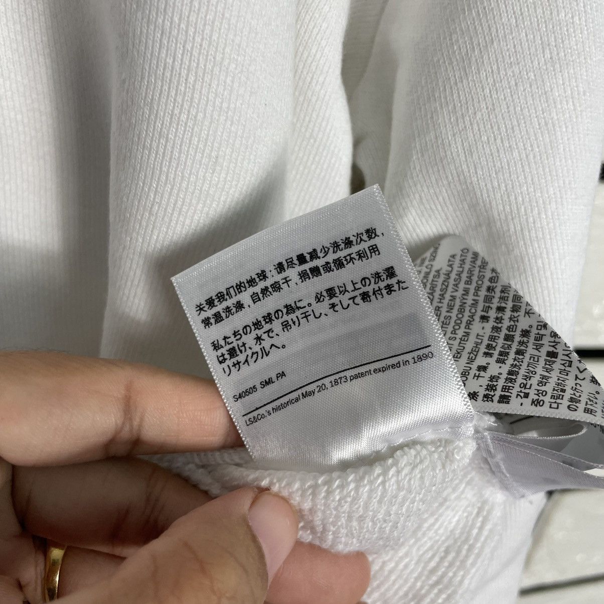 Levi's Levi's Big Logo White Crewneck Sweatshirt Size US M / EU 48-50 / 2 - 20 Thumbnail