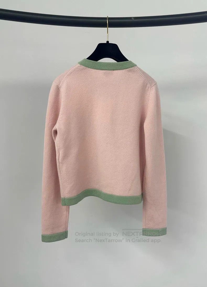 Chanel Chanel 24C pink diamond buckle four-pocket knitted cardiga Size XXS / US 00 / IT 34 - 2 Thumbnail