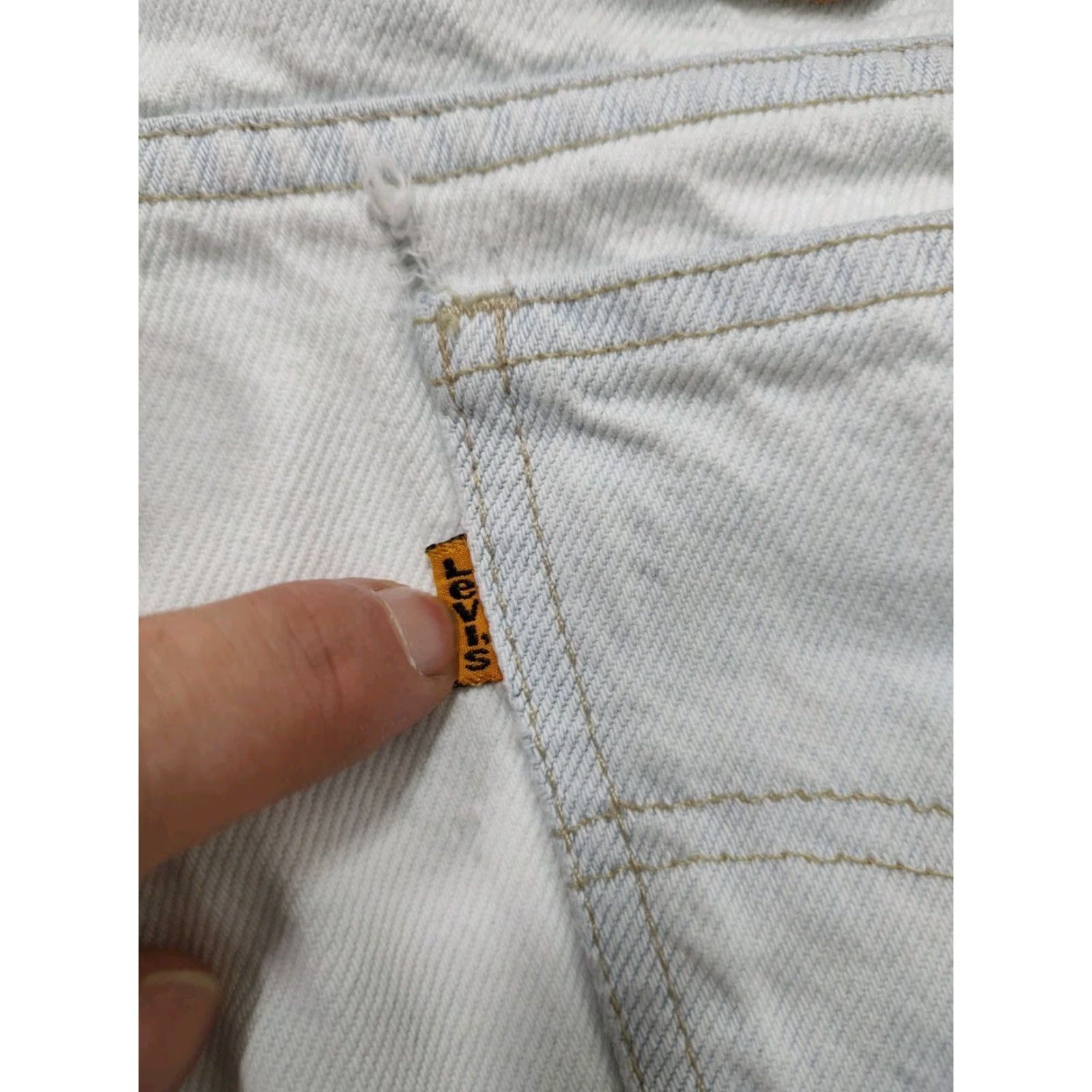 Levi's VINTAGE Levi's Shorts Mens 30 Light Blue 550 Orange Tab Relaxed Denim USA 90s Size US 30 / EU 46 - 5 Thumbnail