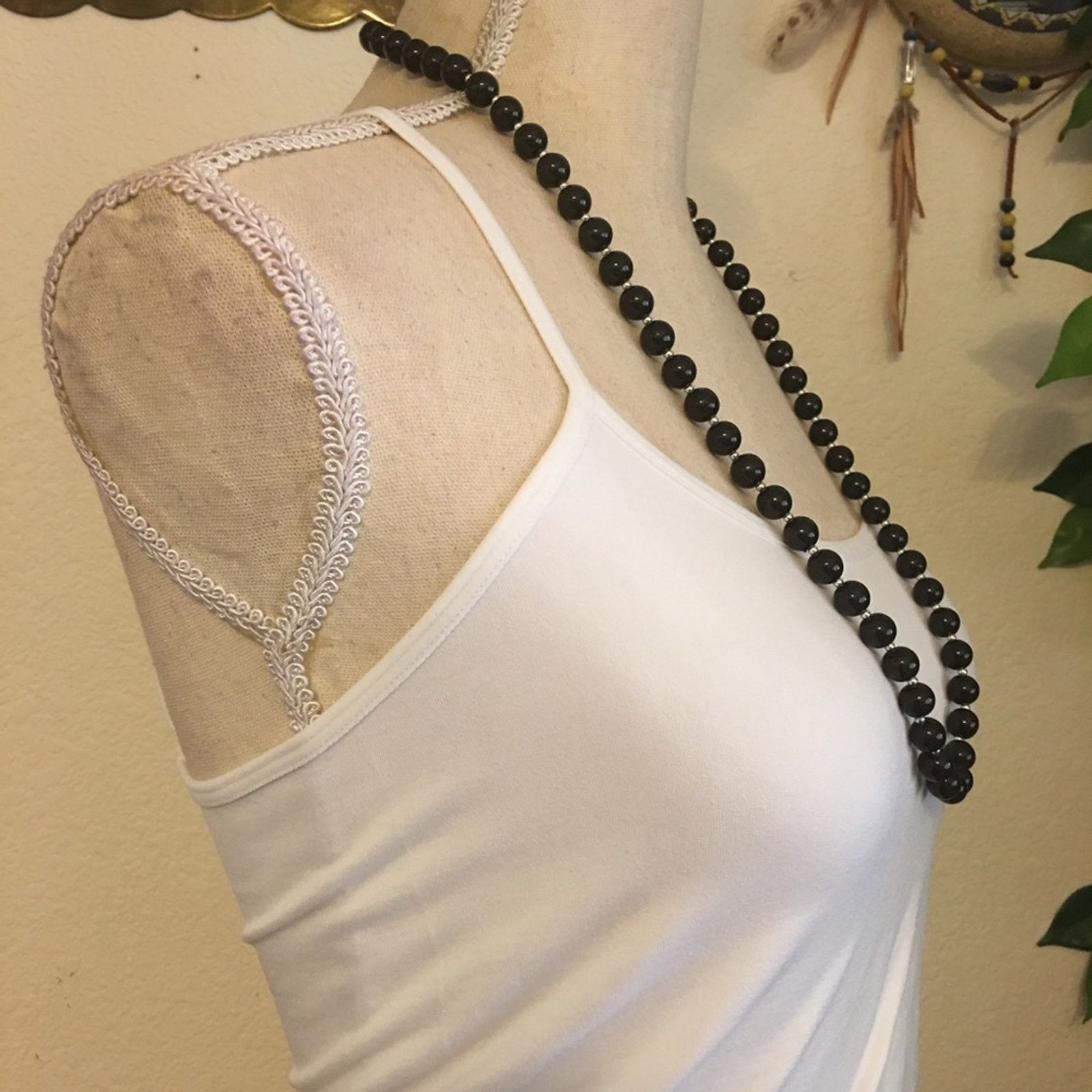 Vintage Vintage black plastic round bead necklace Size ONE SIZE - 2 Thumbnail