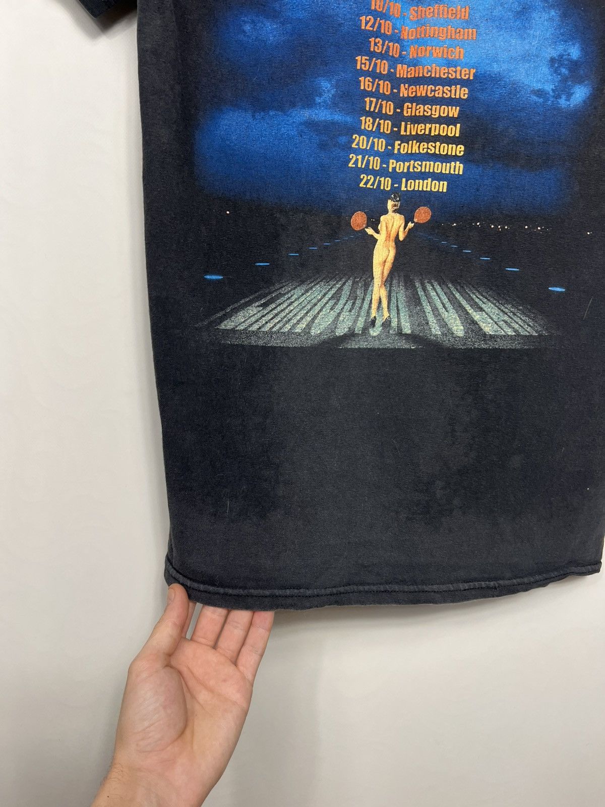 Band Tees Vintage 2004 The Darkness Permission to Land Tour Size US S / EU 44-46 / 1 - 12 Thumbnail