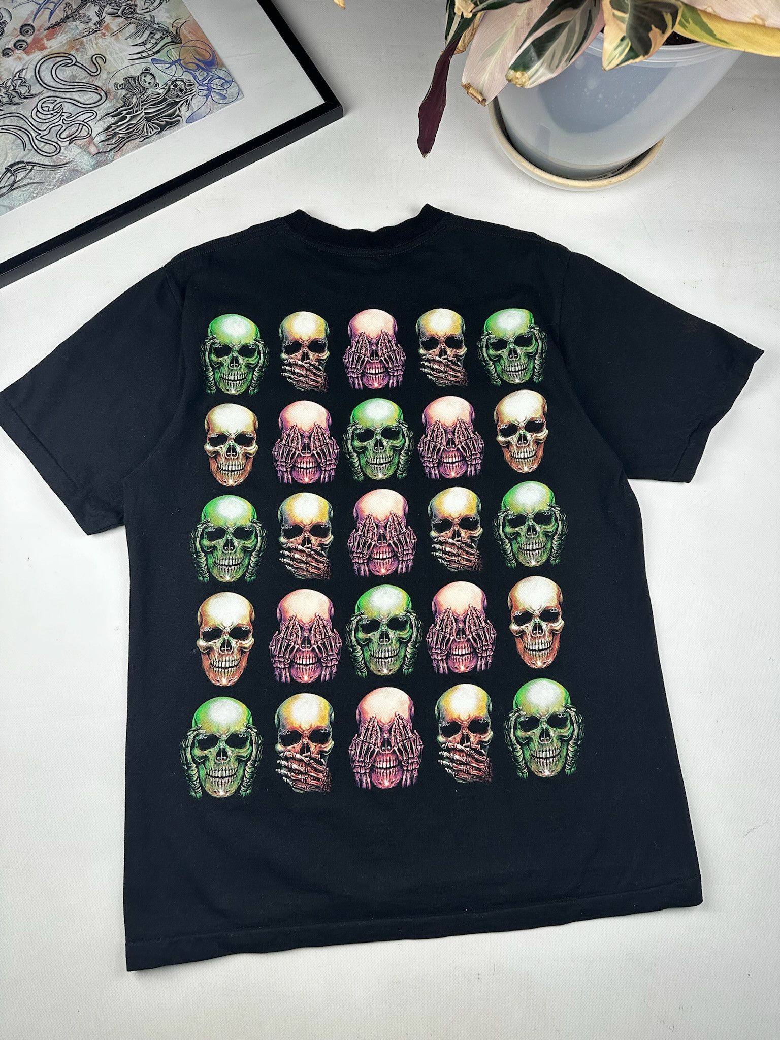 Vintage Skull Tshirt liquid blue style Size US L / EU 52-54 / 3 - 4 Thumbnail
