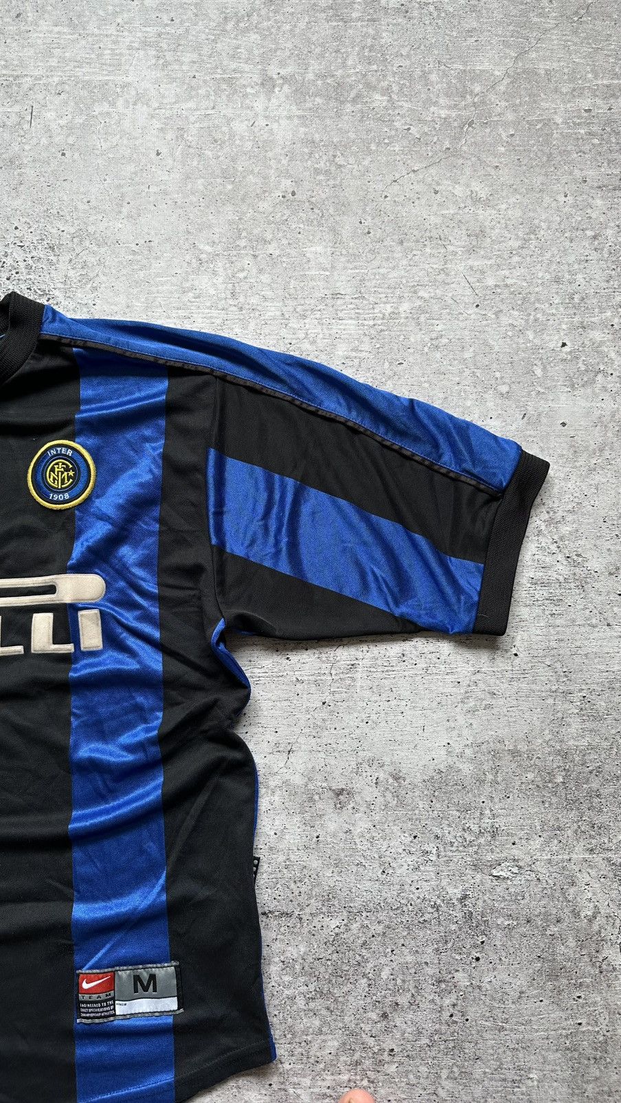 Nike 1999 Nike Internazionale Vintage Rare Soccer Jersey Size US M / EU 48-50 / 2 - 2 Thumbnail