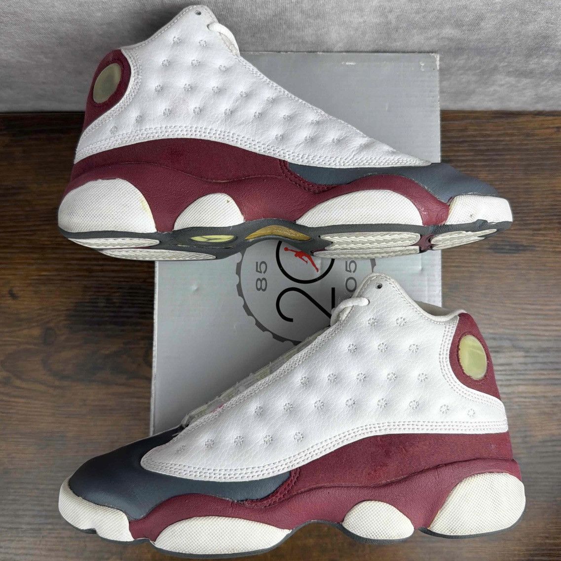 Jordan Brand Air Jordan 13 Retro Grey Toe 2005 Size 4.5 GS 6W 310271-161 Size US 6 / IT 36 - 3 Thumbnail