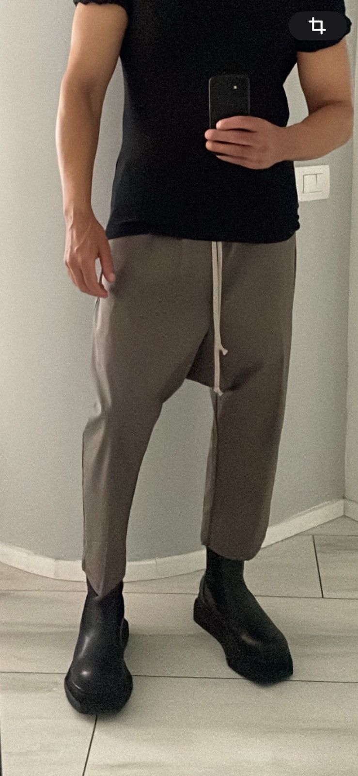 Rick Owens Rick Owens cropped drawstring Size US 32 / EU 48 - 2 Thumbnail