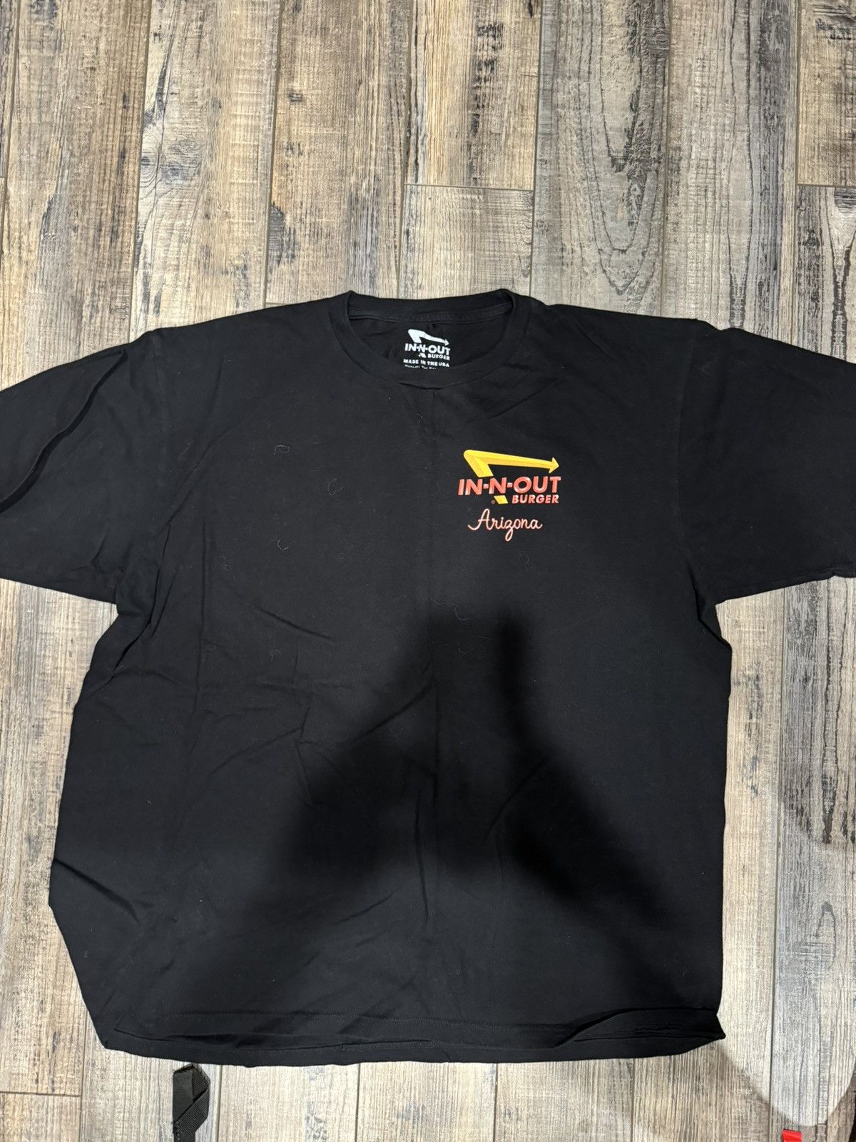 Vintage In n out burger t shirt Size US XL / EU 56 / 4 - 2 Thumbnail