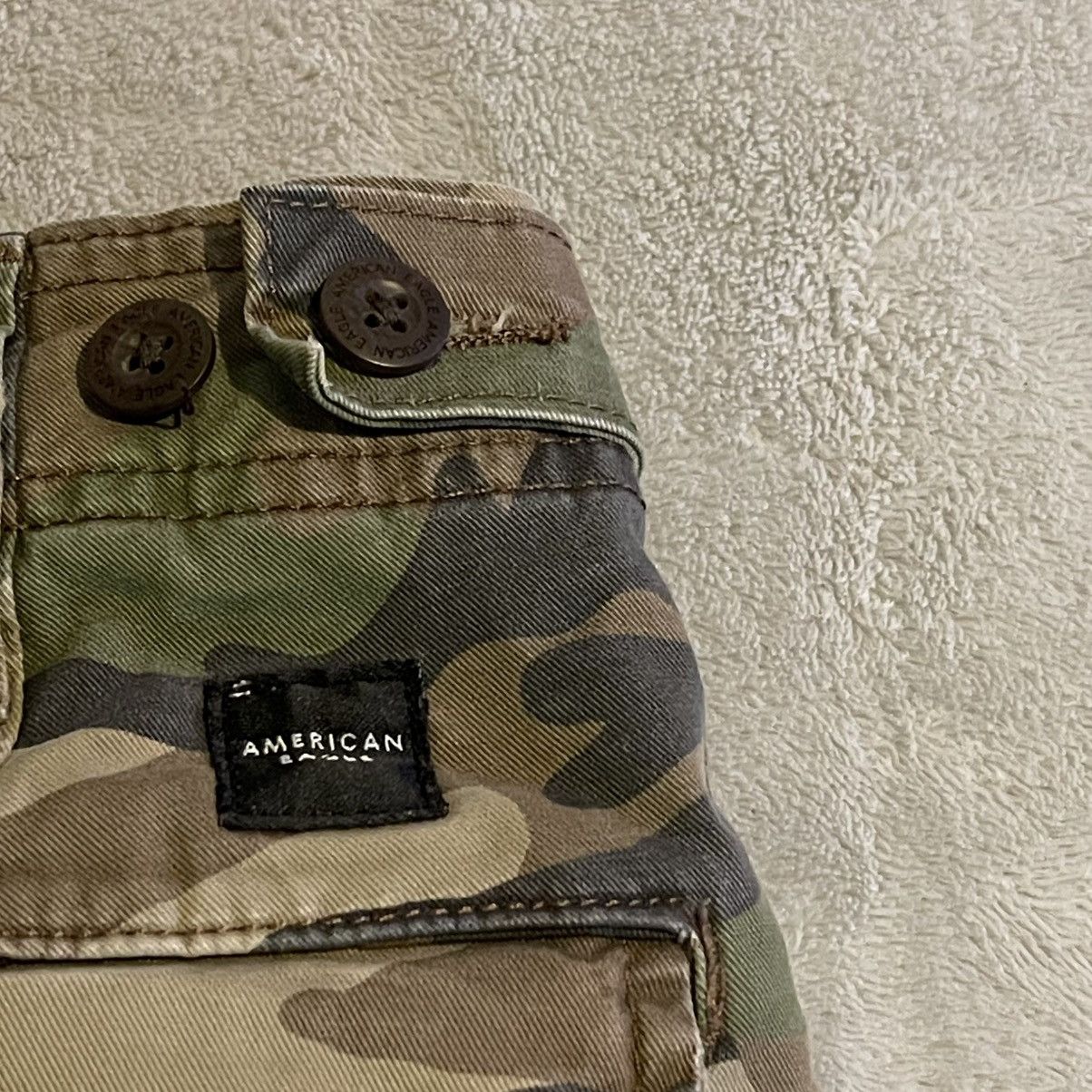 American Eagle Outfitters American Eagle Slim Lived-In Cargo Pants Mens 29x30 Camo Size US 29 - 12 Thumbnail