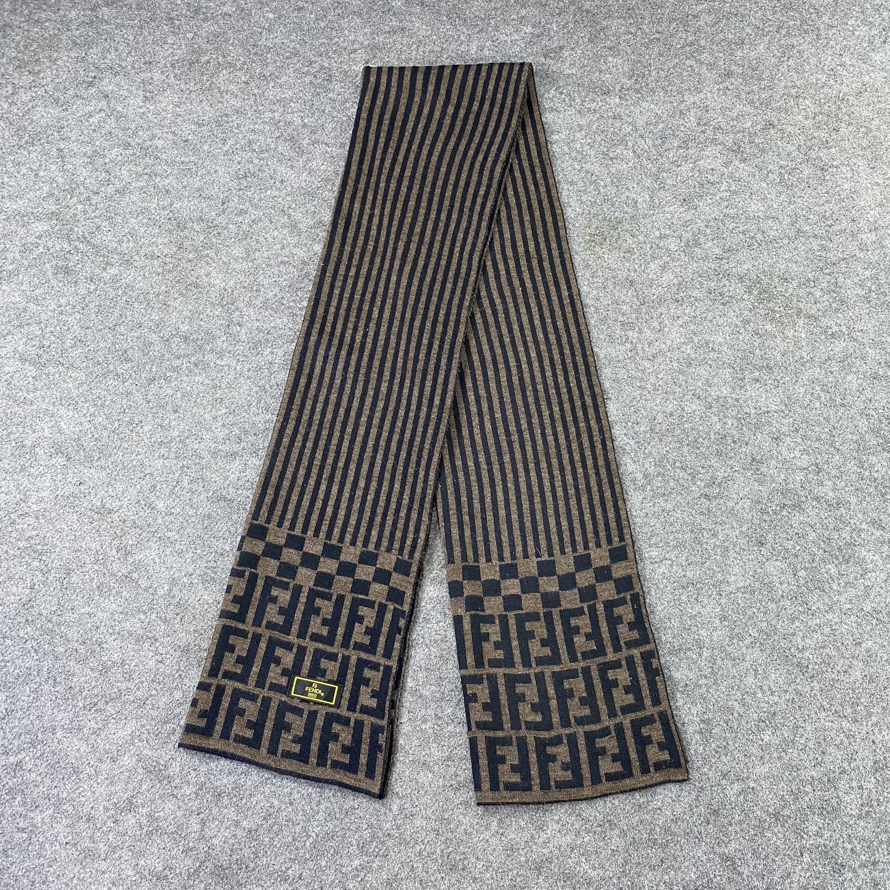 Fendi Fendi Muffler / Scarf / Neckwear - T1342 Size ONE SIZE - 4 Thumbnail