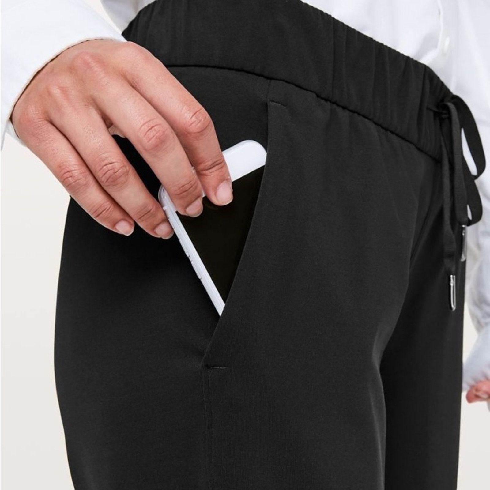 Lululemon Lululemon On The Fly 7/8 Length Pant Womens Size 4 Black Size 27" / US 4 / IT 40 - 5 Thumbnail