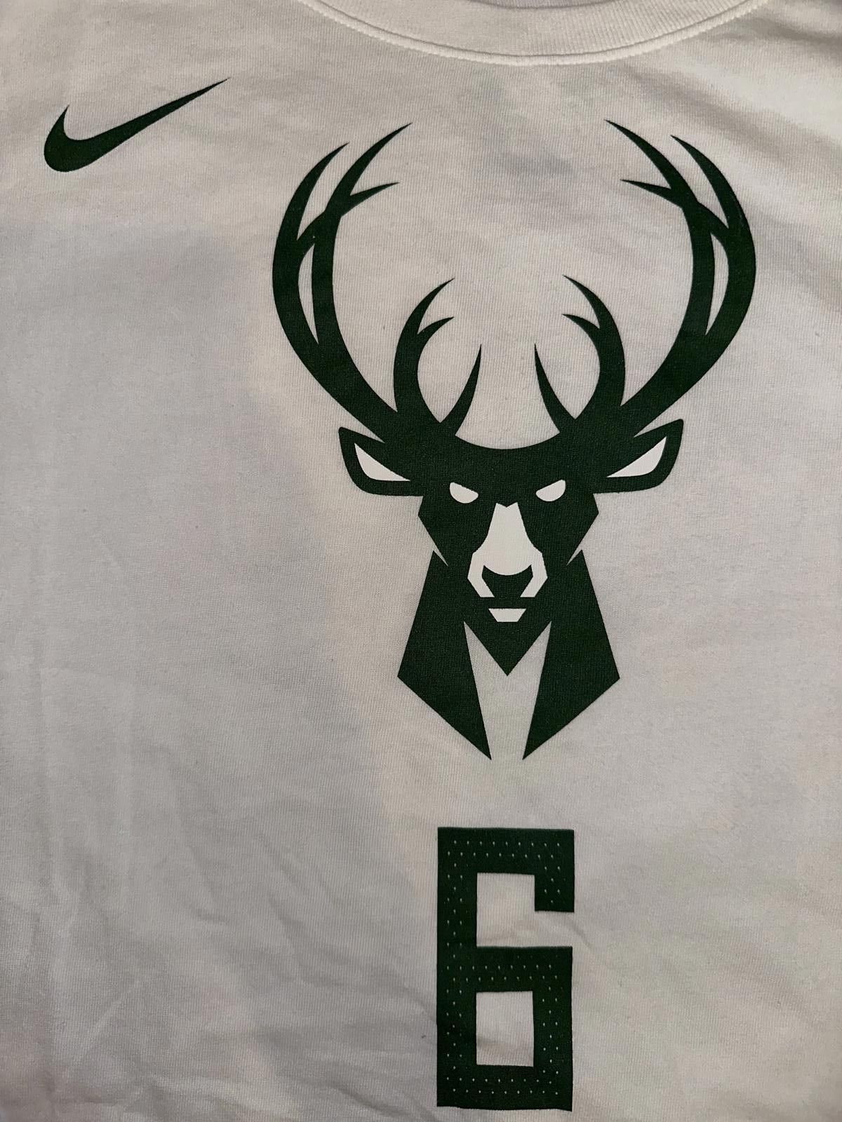 Nike Nike Men's NBA Milwaukee Bucks Andrew Bogut #6 Primary Team Logo T-Shirt Size US XXL / EU 58 / 5 - 2 Thumbnail