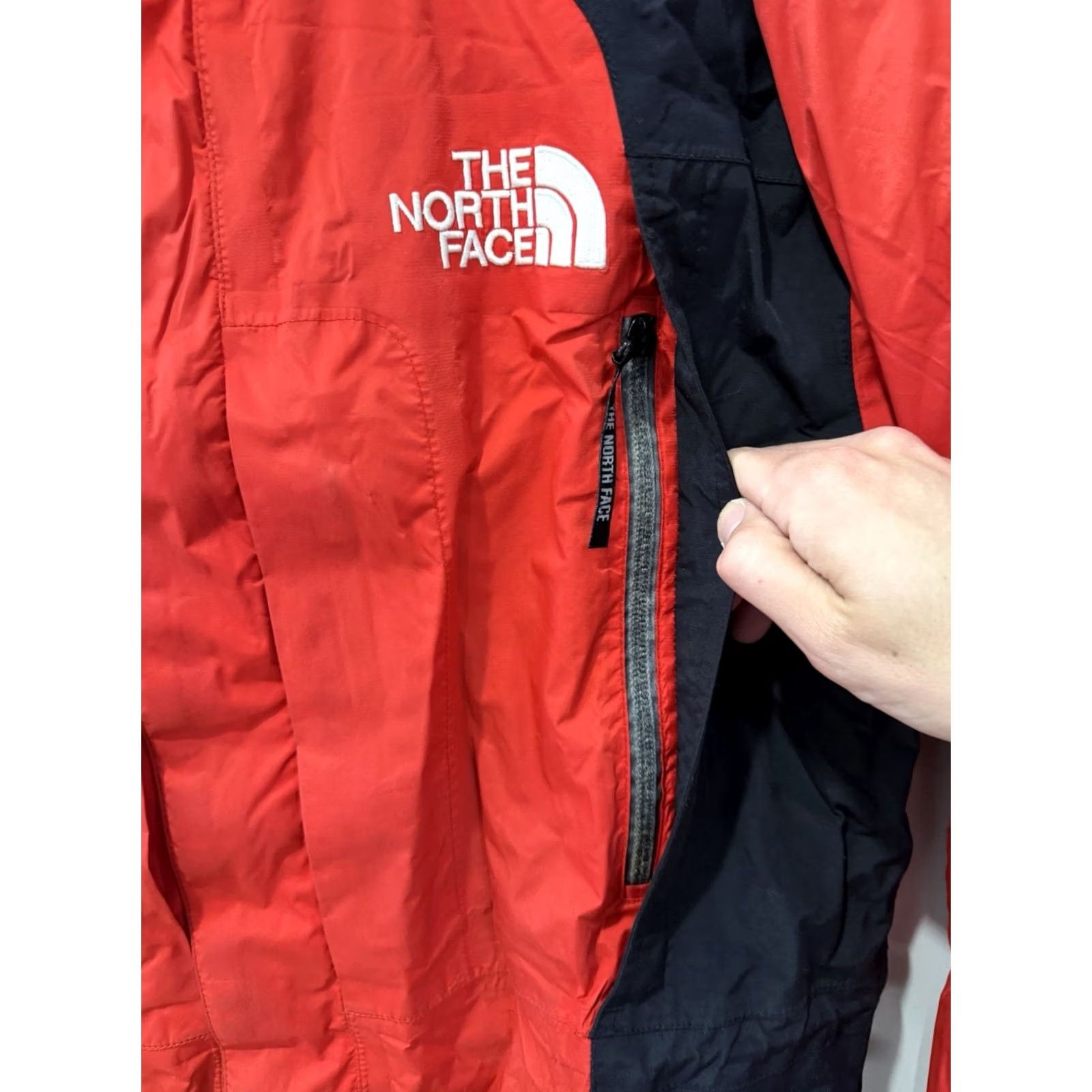 The North Face VINTAGE The North Face Summit Series Jacket Men's Medium Red Black Gore-Tex XCR Size US M / EU 48-50 / 2 - 4 Thumbnail