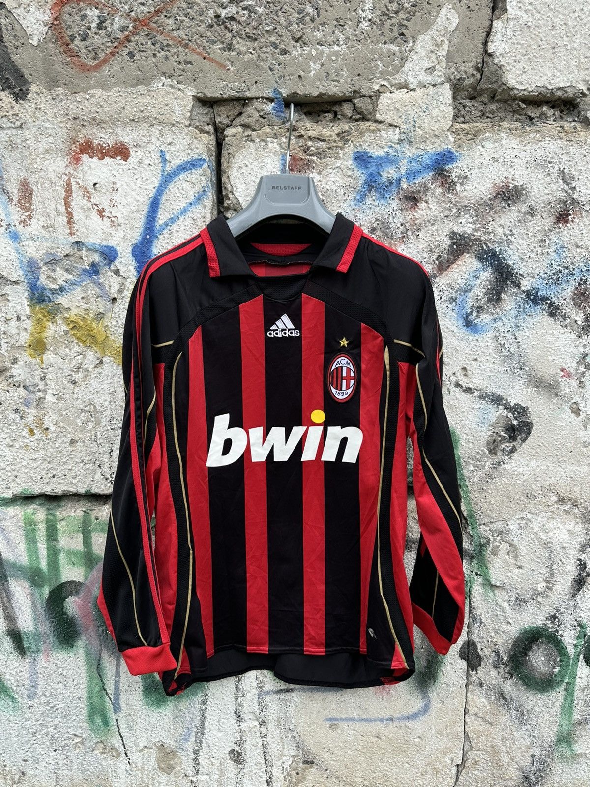 ま*ん様 Vintage AC Milan Ronaldinho Long Sl Vintage AC Milan 2006/07 Ronaldinho Long Sleeve Football Jersey