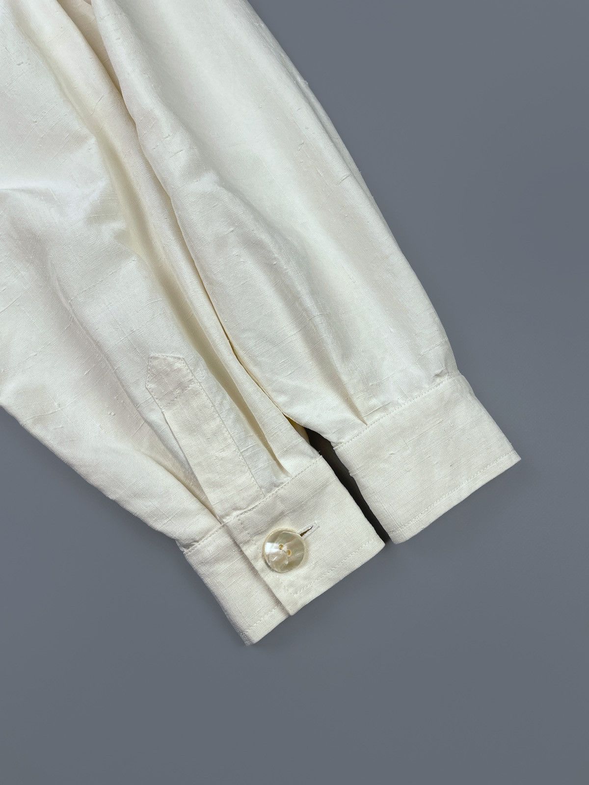 Vintage Vintage 80s Yves Saint Laurent Rive Gauche Linen Shirt Sz 38 Size S / US 4 / IT 40 - 16 Thumbnail