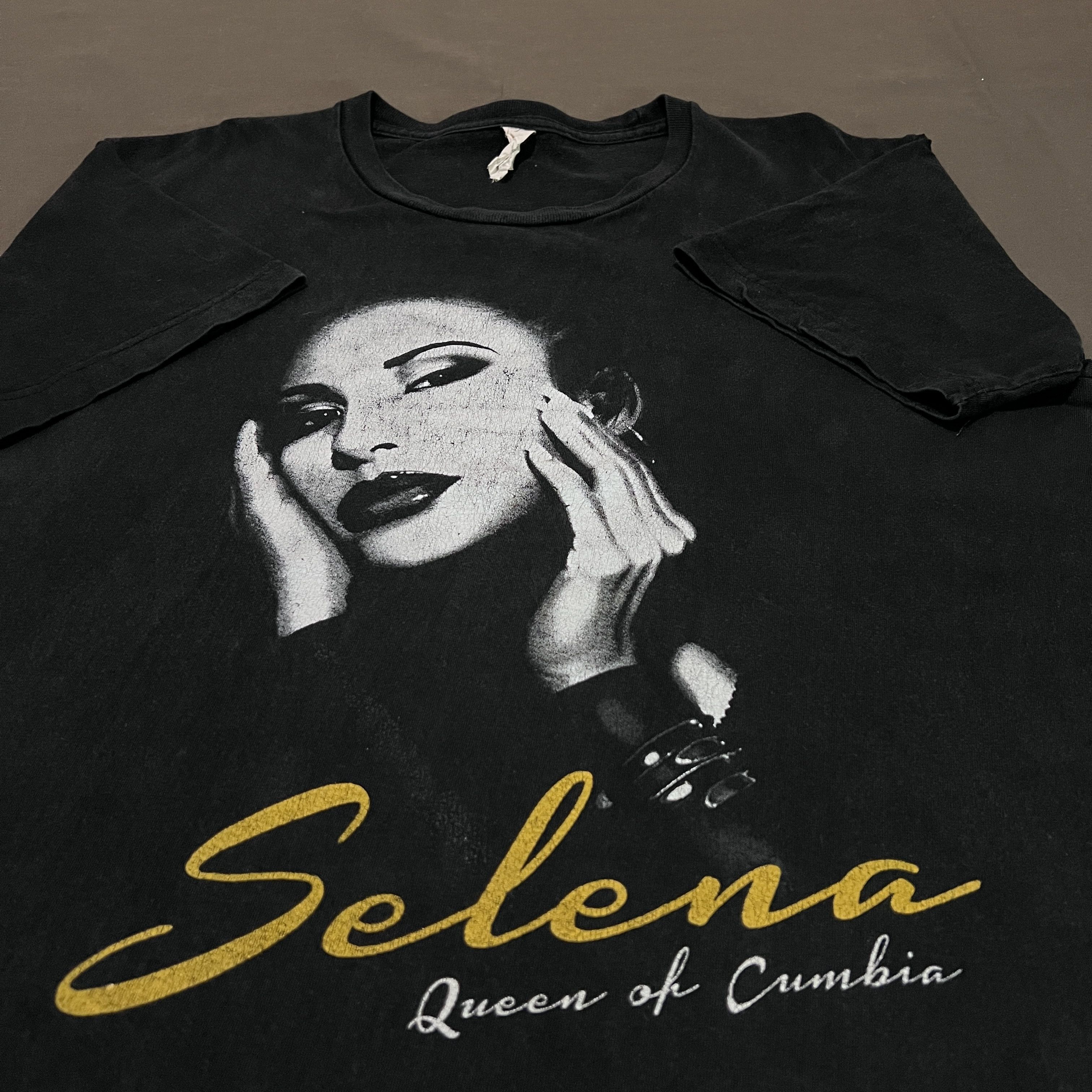 Band Tees × Rap Tees × Vintage Vintage Y2K Selena Queen of Cumbia Promo Tee Size US L / EU 52-54 / 3 - 4 Thumbnail