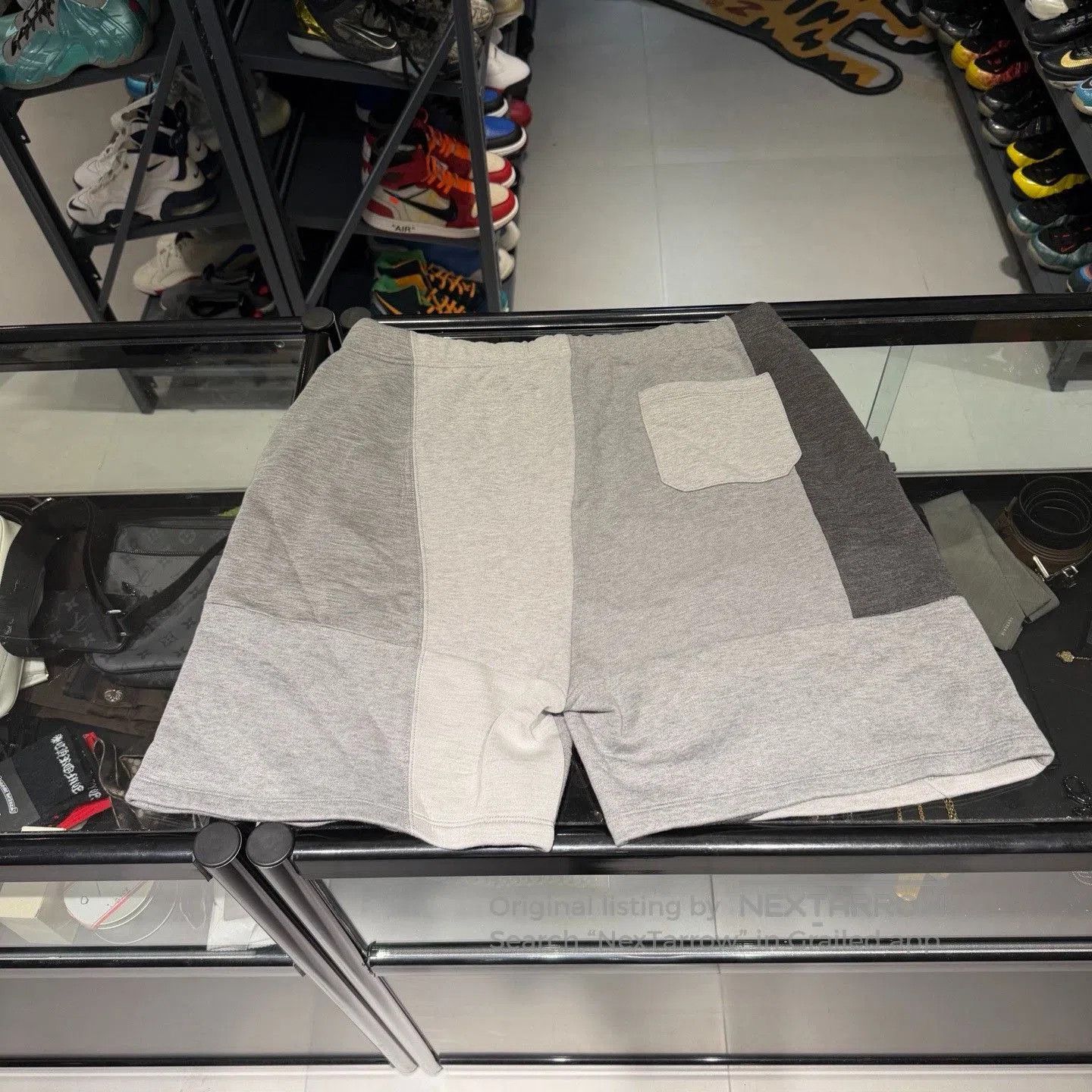 Valentino Valentino SS22 Logo Print Gray Shorts. Size US 34 / EU 50 - 6 Thumbnail