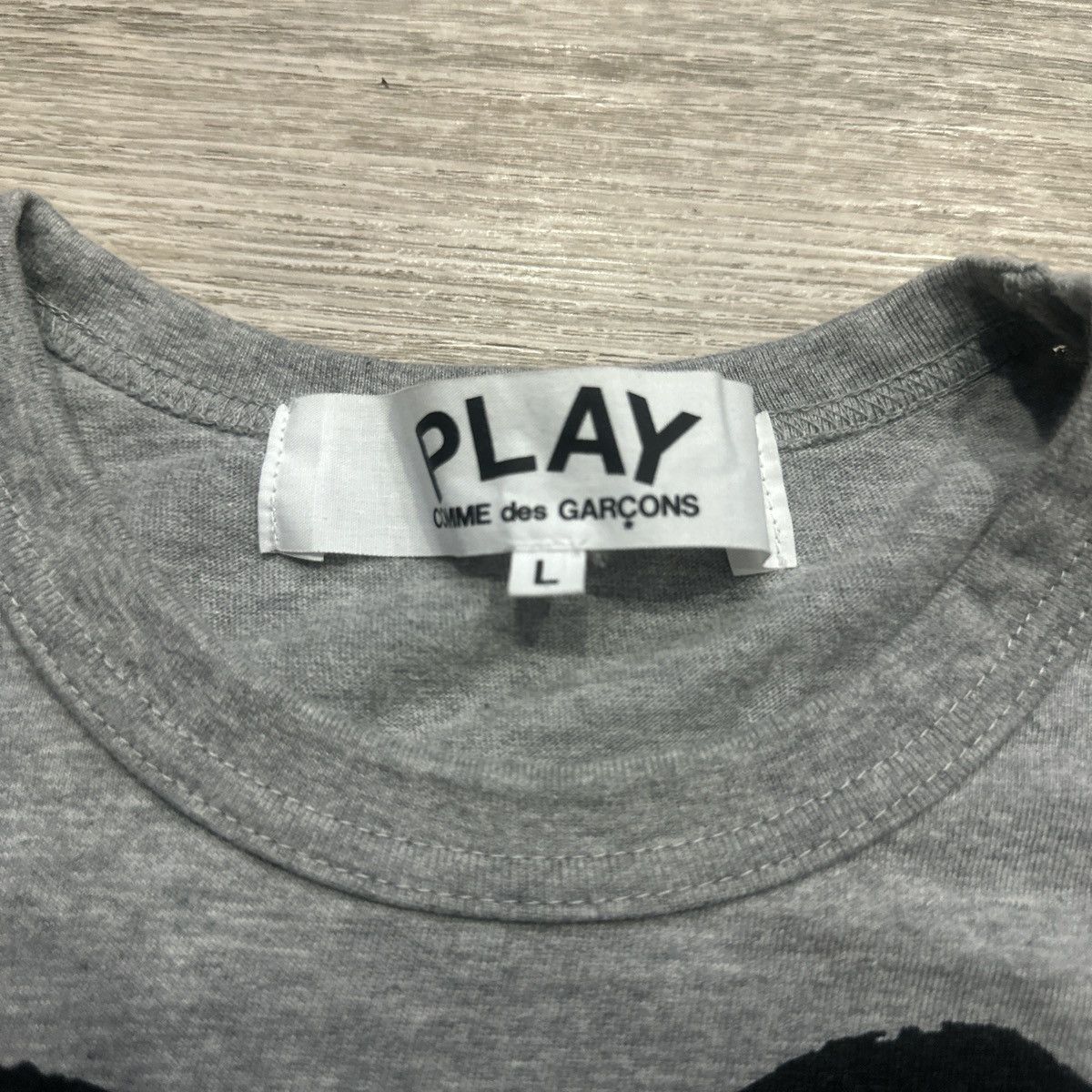 Comme des Garcons PLAY Comme des Garçons PLAY Heart T-Shirt 'Grey' Size US L / EU 52-54 / 3 - 3 Thumbnail