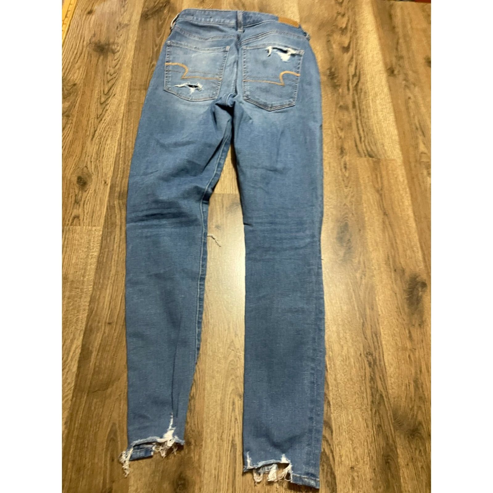 American Eagle Outfitters American Eagle Jeans Women's Size 4 Blue Denim The Dream Jean Cut Out Size 27" / US 4 / IT 40 - 2 Thumbnail