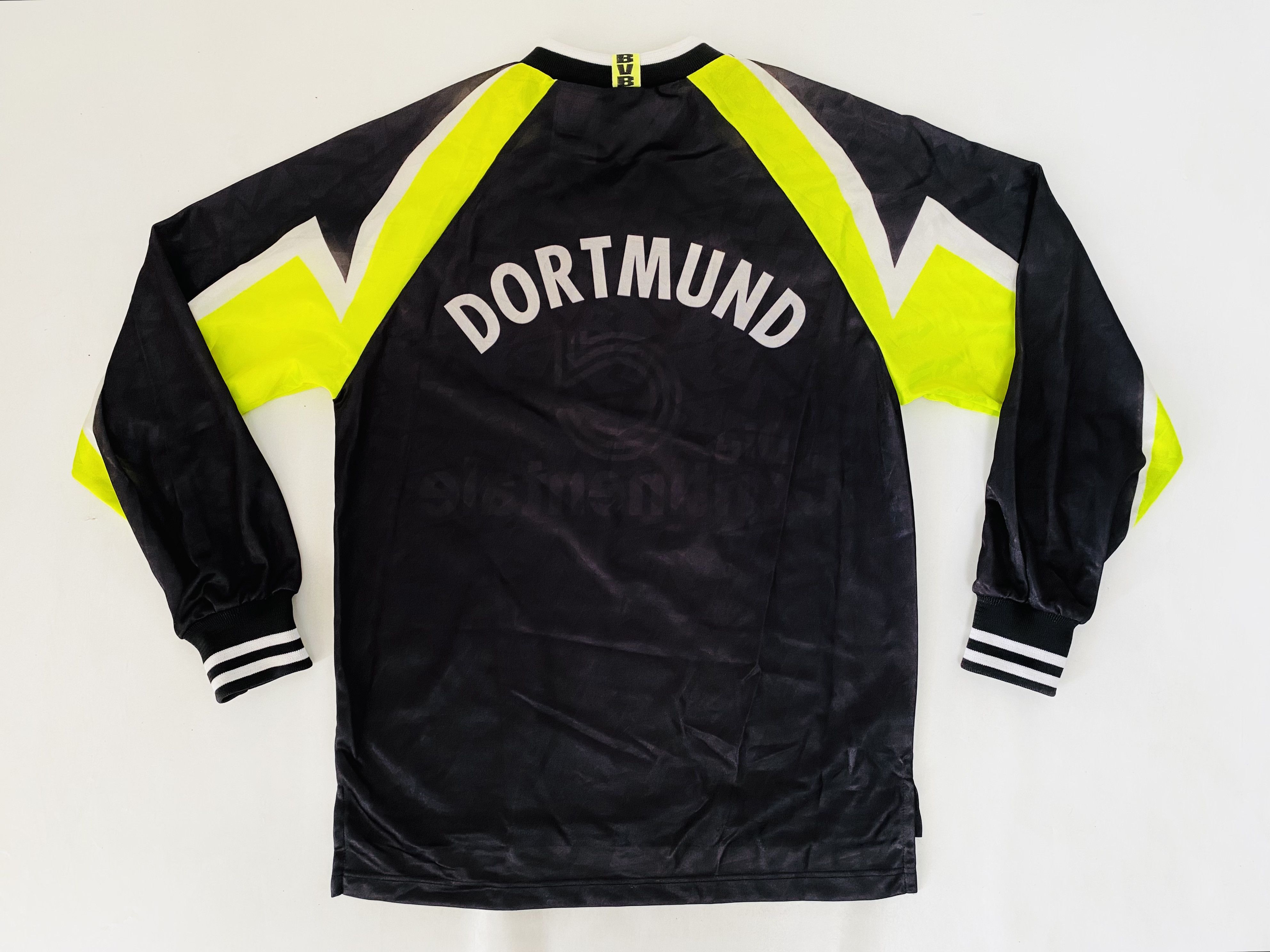 Nike Borussia Dortmund *Mint Condition* Away Jersey 1995 / 1996 Size US S / EU 44-46 / 1 - 6 Thumbnail