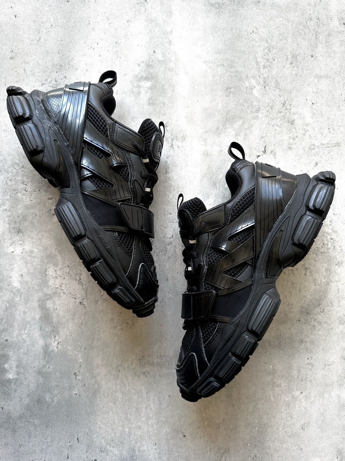 Juun.J SS20 VELCRO STRAP TECHNICAL RUNNERS Size US 9 / EU 42 - 7 Thumbnail