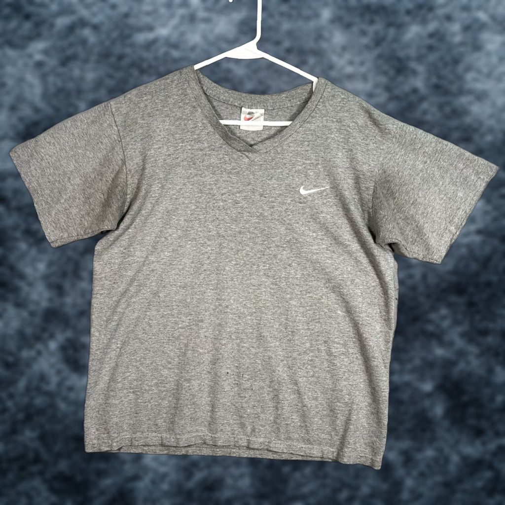 Nike VINTAGE Nike Embroidered Swoosh T Shirt Adult Medium Gray Mens Size US M / EU 48-50 / 2 - 1 Thumbnail