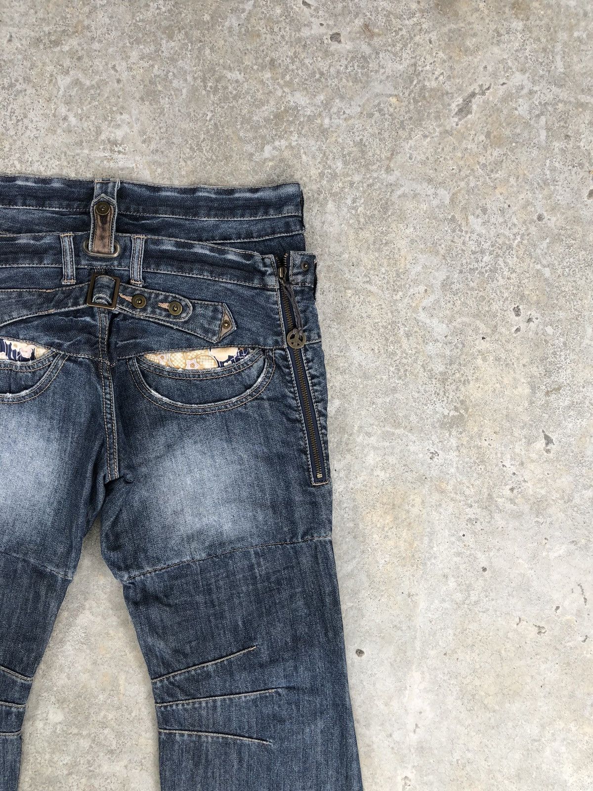 PPFM PPFM Double Waist Distressed Jeans Size US 33 - 12 Thumbnail
