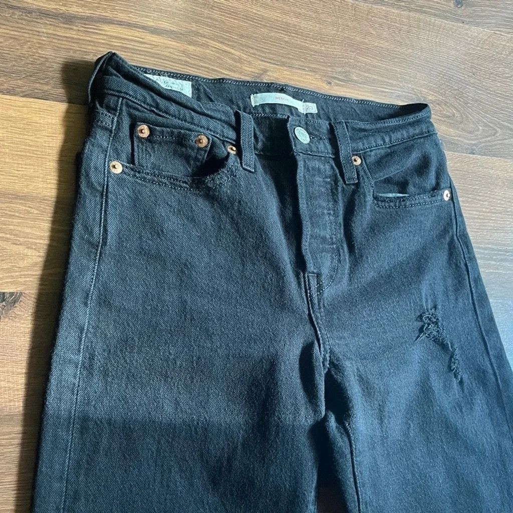 Levi's Levi's Premium Black Wedgie Ripped Denim Jeans 🖤👖 Size 42" / US 20 - 5 Thumbnail