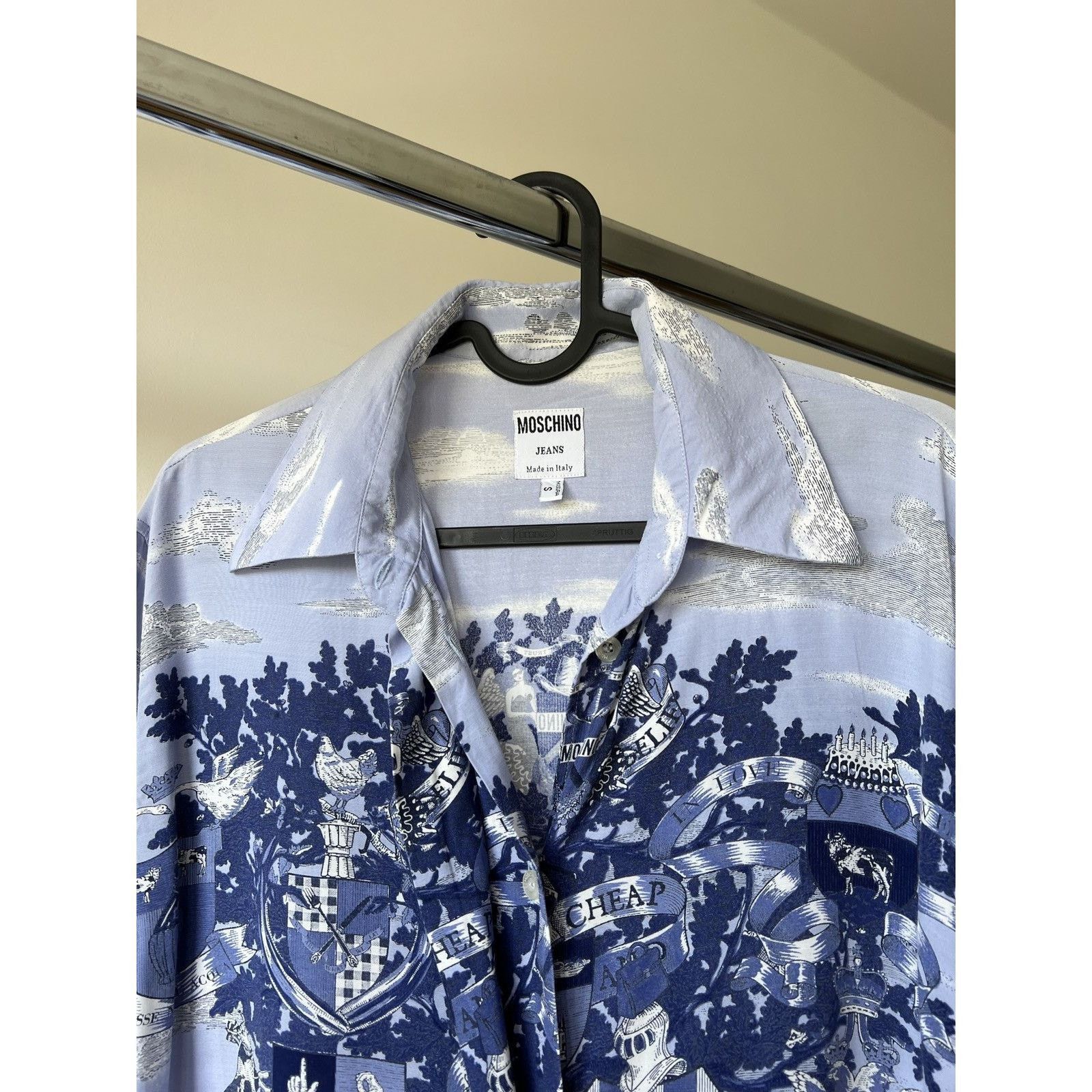 Moschino Rare moschino royalty baroque printed viscose shirt Size US S / EU 44-46 / 1 - 2 Thumbnail