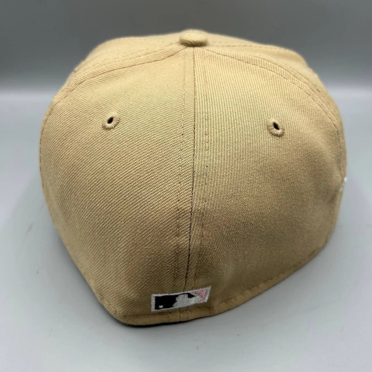 New Era Los Angeles LA Angels Hat Men 7 1/4 Beige Pink MLB Fitted Size ONE SIZE - 7 Thumbnail