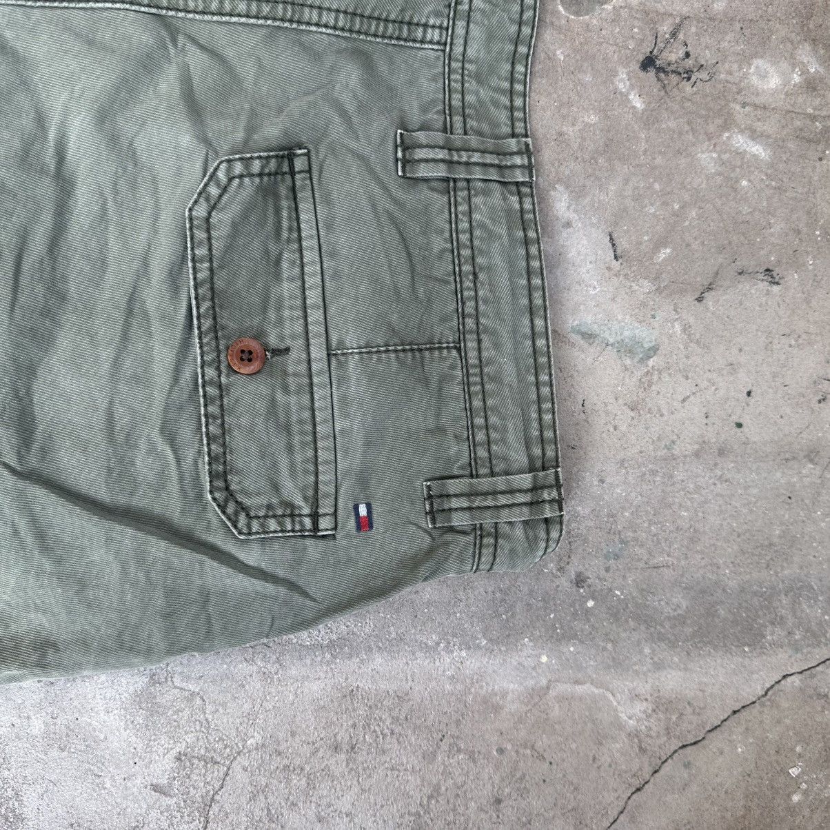 Tommy Hilfiger Tommy Hilfiger Shorts Japanese Front Multi-Pocket Cotton Size US 34 / EU 50 - 9 Thumbnail