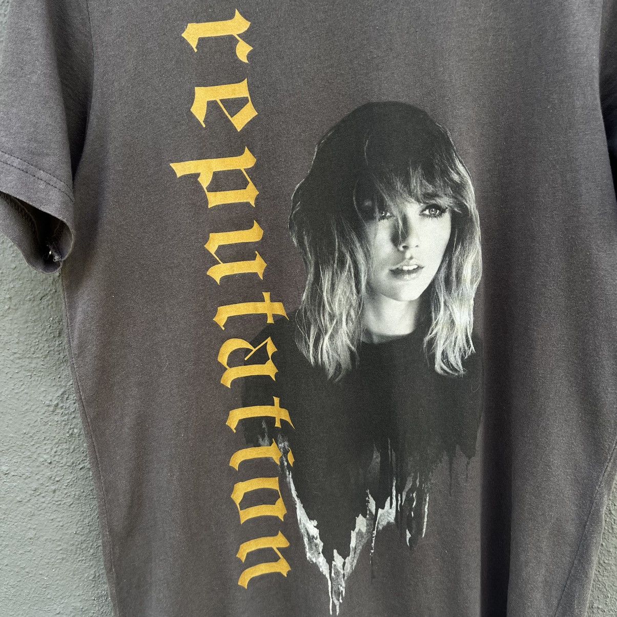 Band Tees Thrashed Taylor Switf Reputation Tour Tee Size US S / EU 44-46 / 1 - 2 Thumbnail