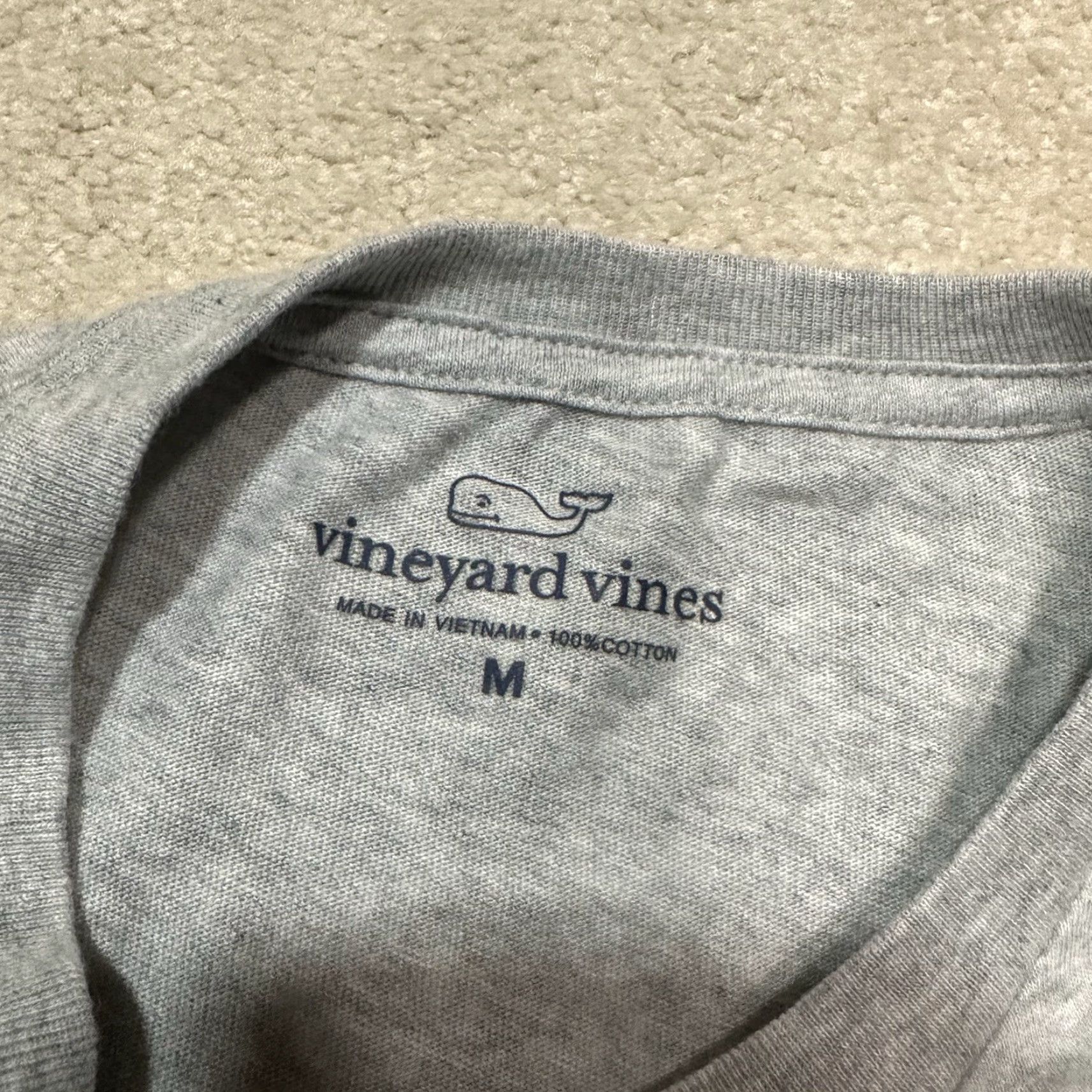 Vineyard Vines Vineyard Vines T Shirt Mens Medium Gray Double Sided Longsleeve Savannah Georgia Shirt Mens Regular Gray All Seasons Breathable Logo 2020s Adult Men Size US M / EU 48-50 / 2 - 6 Thumbnail