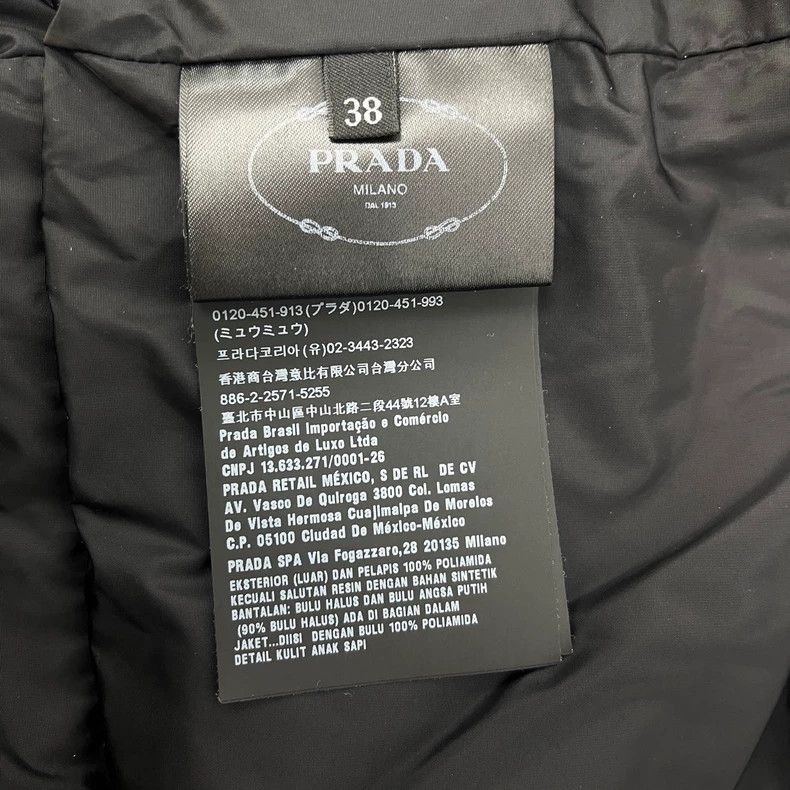 Prada Prada Size 38 White classic logo hidden hooded down jacket Size US XS / EU 42 / 0 - 7 Thumbnail