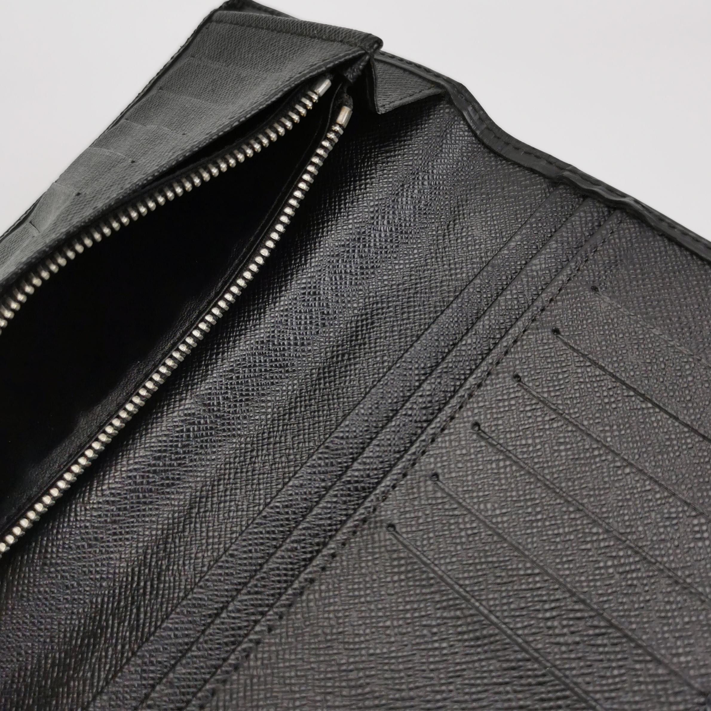 Louis Vuitton Louis Vuitton (LV) Cowhide Water Ripple Solid Color Long Wa Size ONE SIZE - 2 Thumbnail