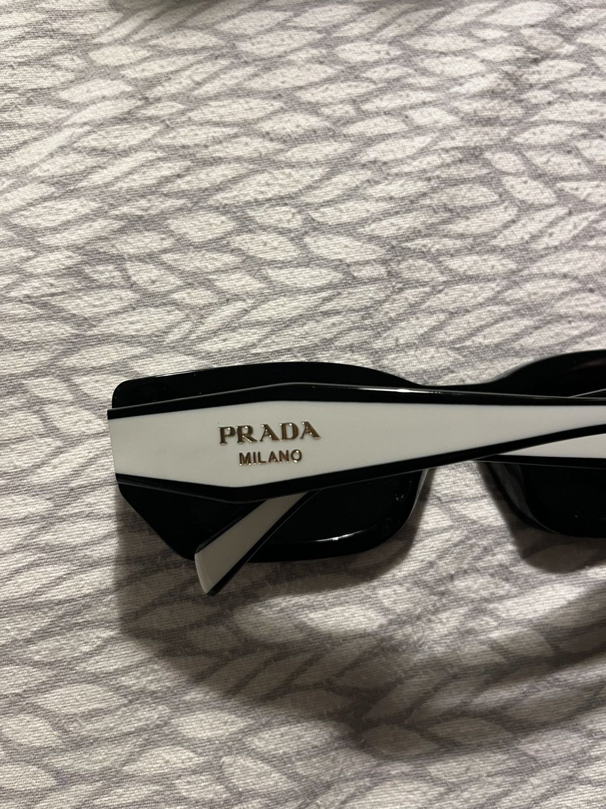 Prada Prada sunglasses Worn once Size ONE SIZE - 9 Thumbnail