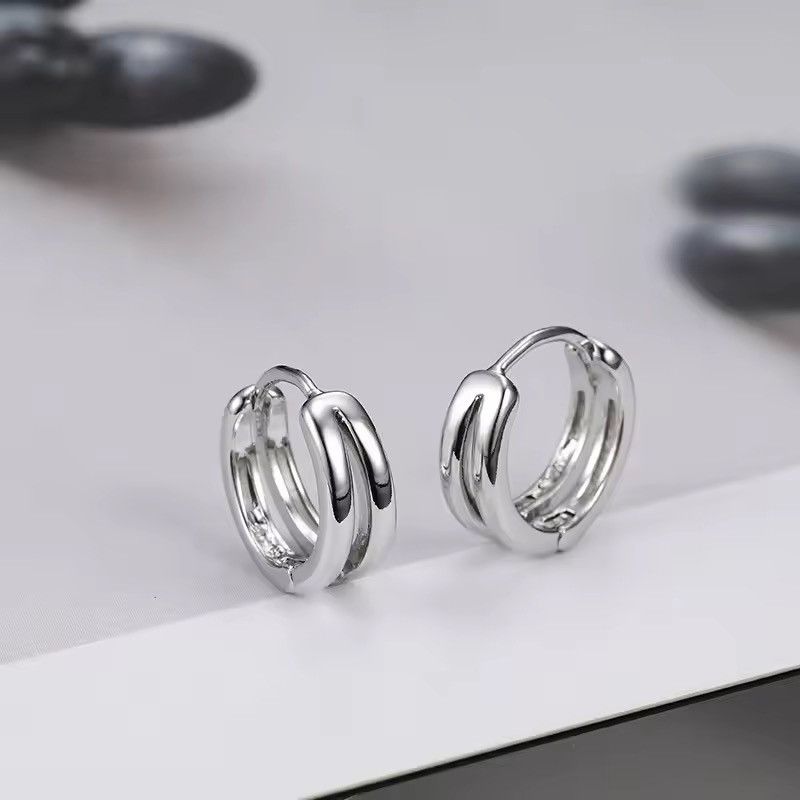 Jewelry Hollow Double Ring Small Hoop Earrings Size ONE SIZE - 1 Thumbnail