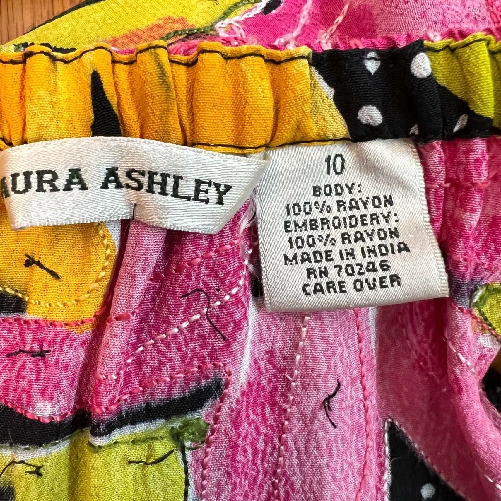 Laura Ashley Laura Ashley Womens A-Line Skirt Size 10 Multicolor Floral Embroidered Beaded Casual Size 32" / US 10 / IT 46 - 6 Thumbnail