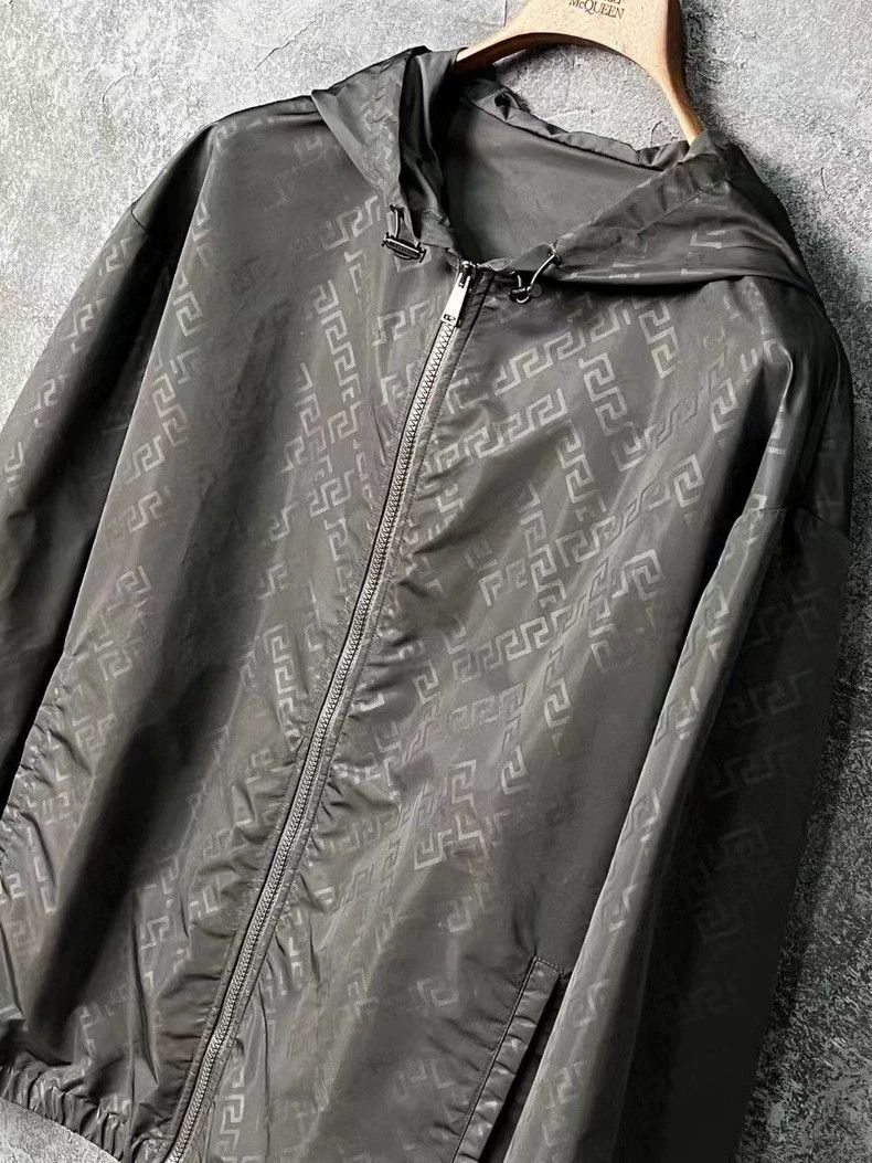 Versace Versace Men's hooded coat Size US L / EU 52-54 / 3 - 4 Thumbnail