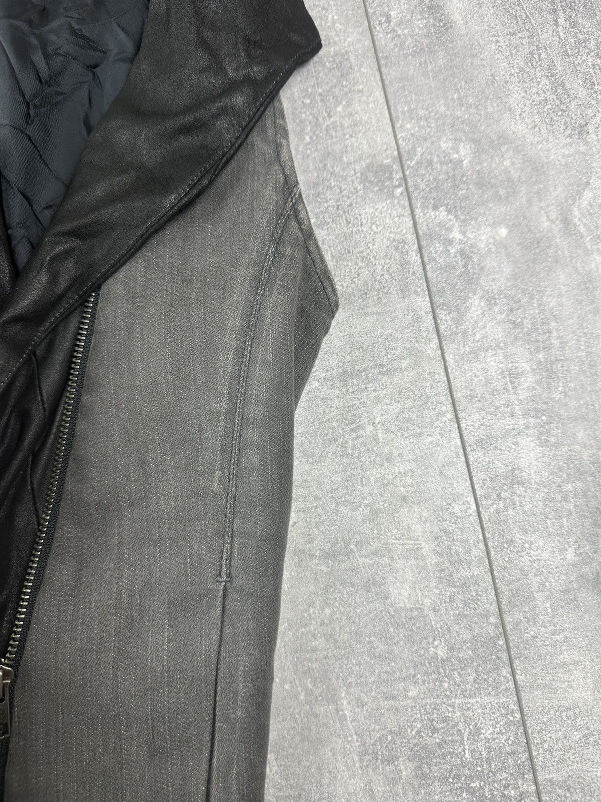 Helmut Lang Helmut Lang Swing Neck Zipper Vest Jacket Asymmetric Size XS / US 0-2 / IT 36-38 - 11 Thumbnail
