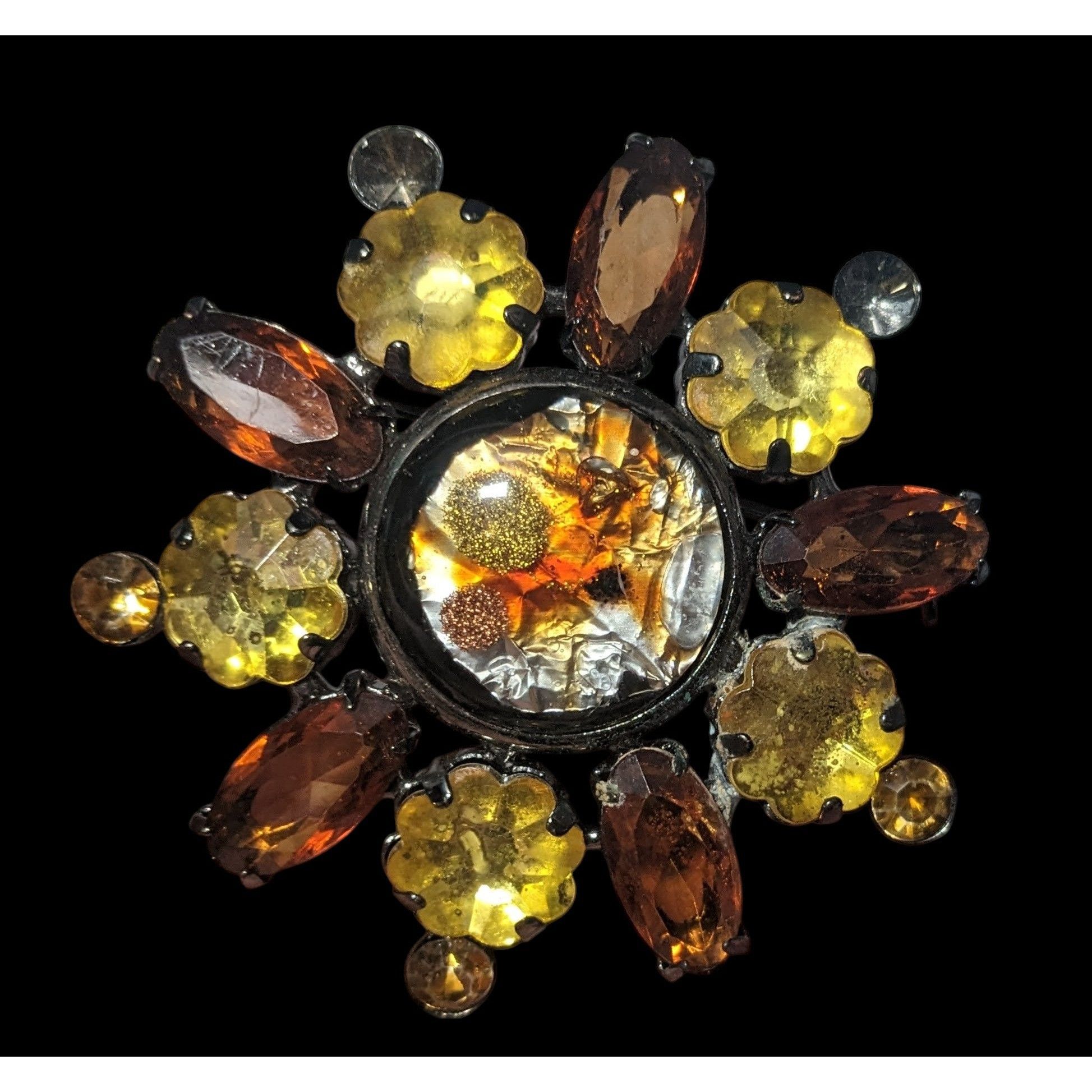 Other Vintage Unique Art Glass Floral Gemmed Brooch Size ONE SIZE - 1 Thumbnail