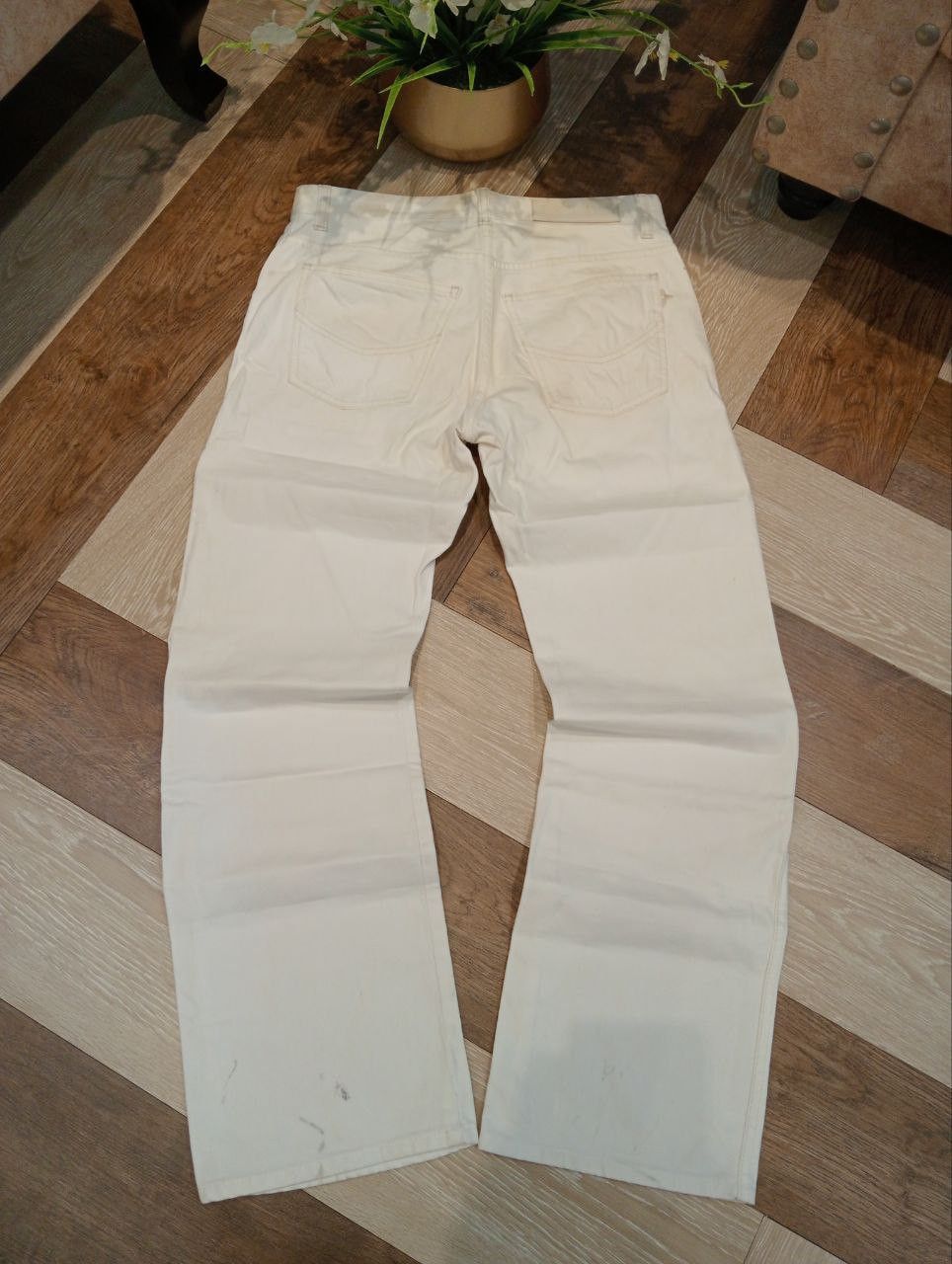 Louis Vuitton LUXURY LOUIS VUITTON DENIM PANTS - WHITE Size US 31 - 12 Thumbnail