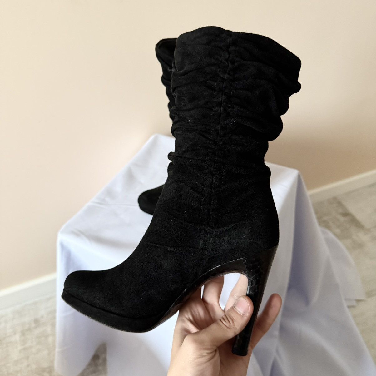 Gucci Gucci Tom Ford Era Suede Slouch Black Bows Boots Heels Size US 5 / IT 35 - 5 Thumbnail