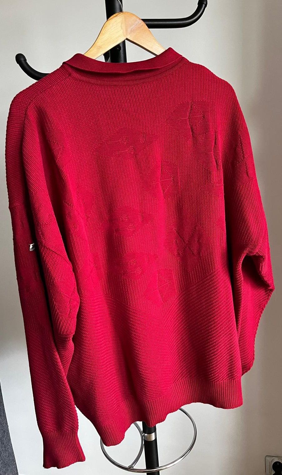 Hugo Boss Hugo Boss vintage red sweatshirt Size US XL / EU 56 / 4 - 2 Thumbnail